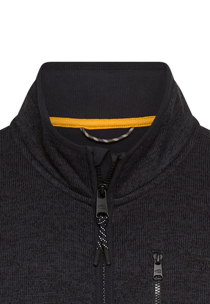 Strickjacke mit Stehkragen