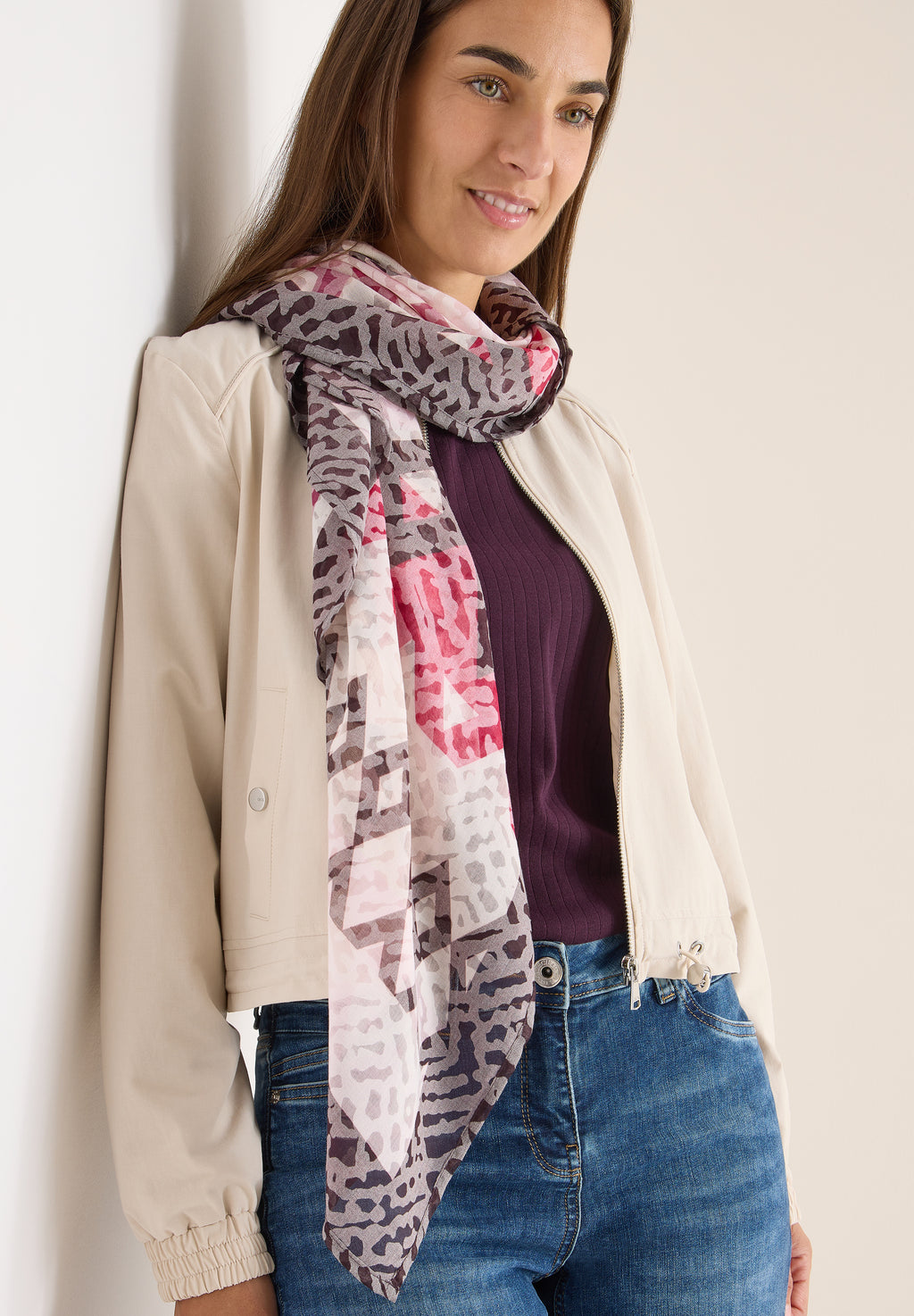 Tuch mit Ausbrennermuster