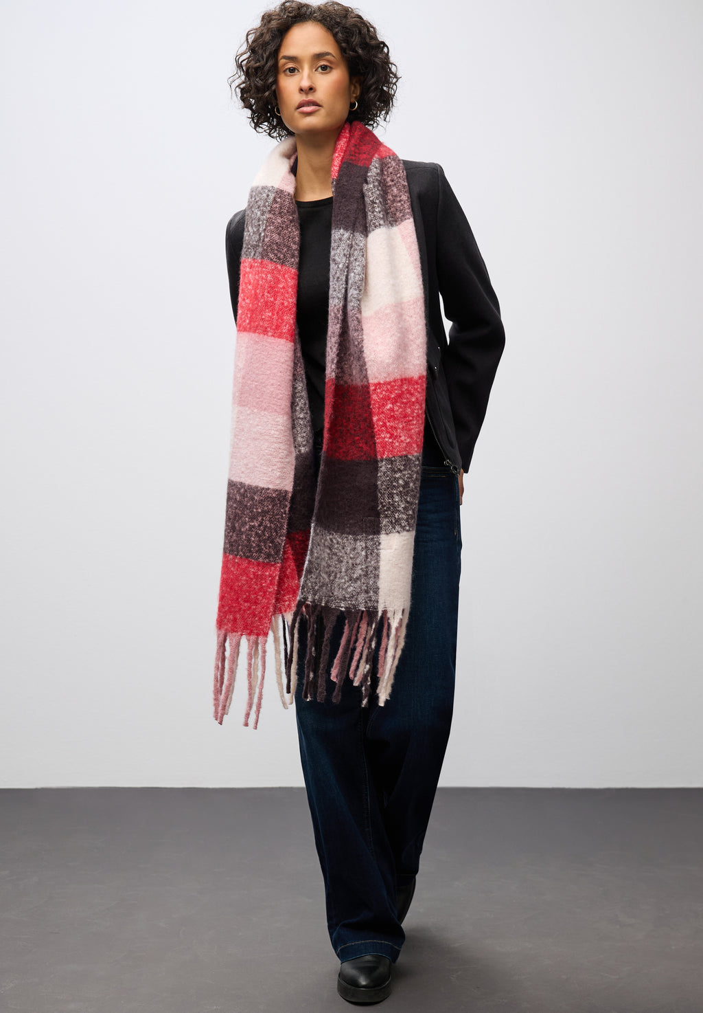 Kuscheliger Madras Schal