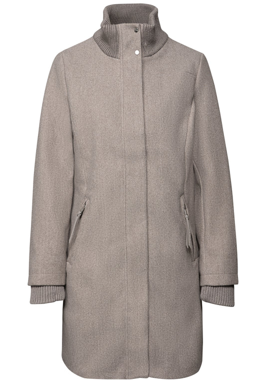 Mantel mit Strickdetails