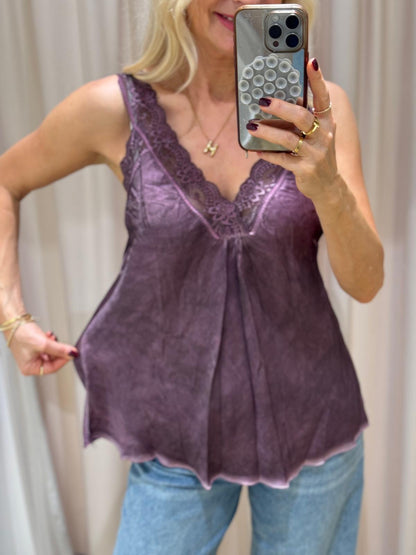 Top | Ilaria