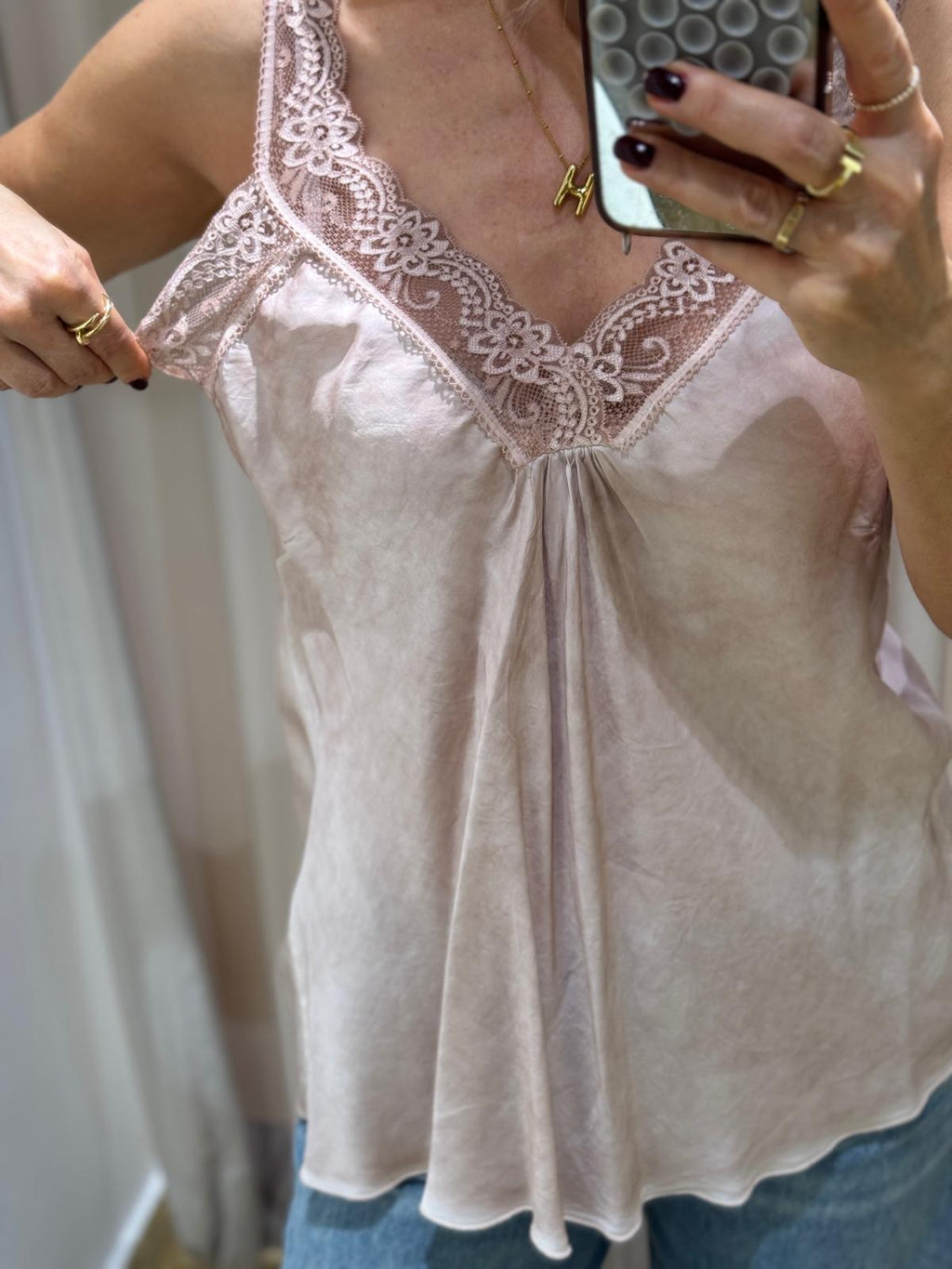 Top | Ilaria