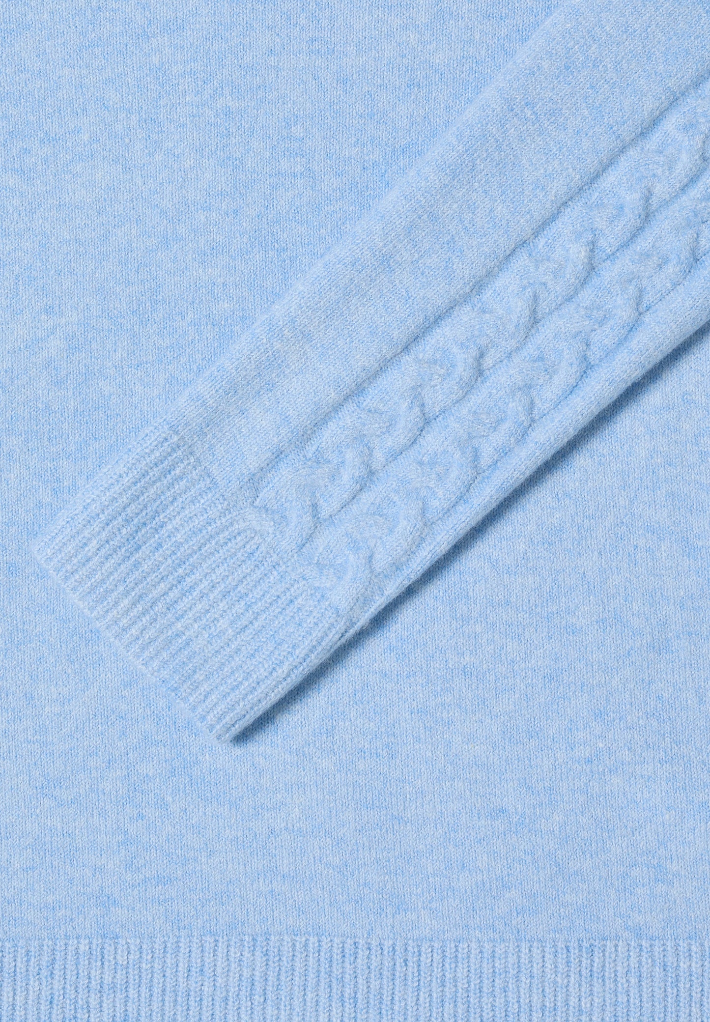 Pullover mit Strickdetail