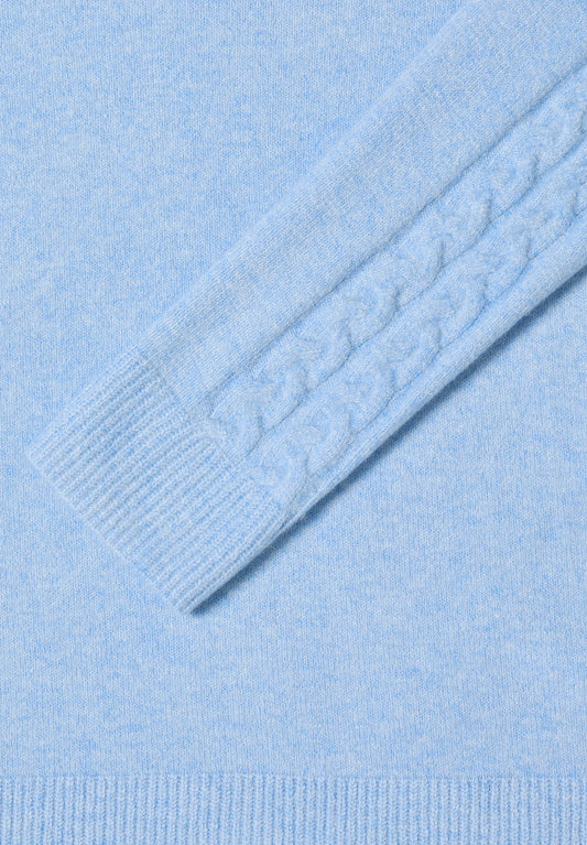 Pullover mit Strickdetail