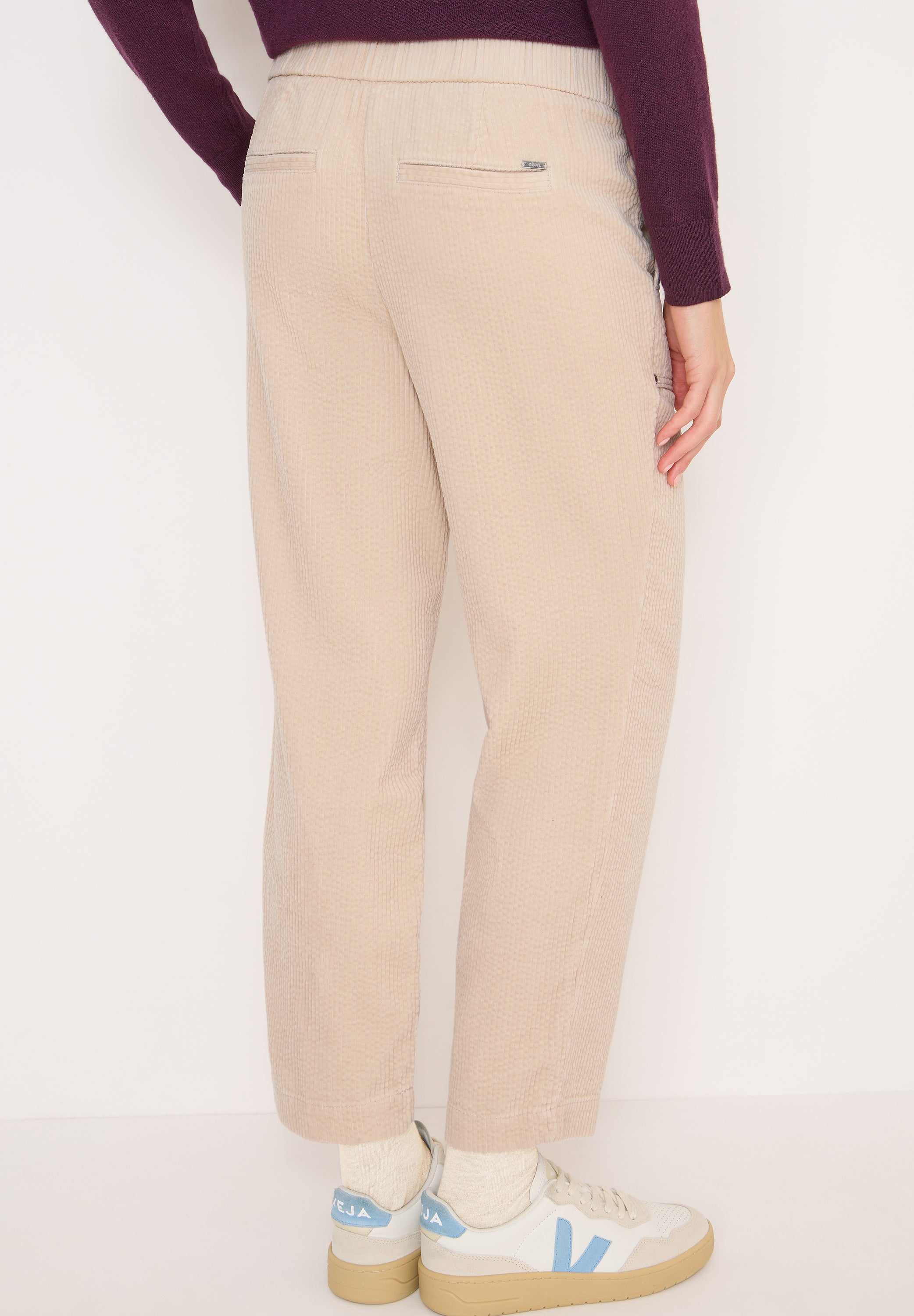 Sportive Loose Fit Cordhose
