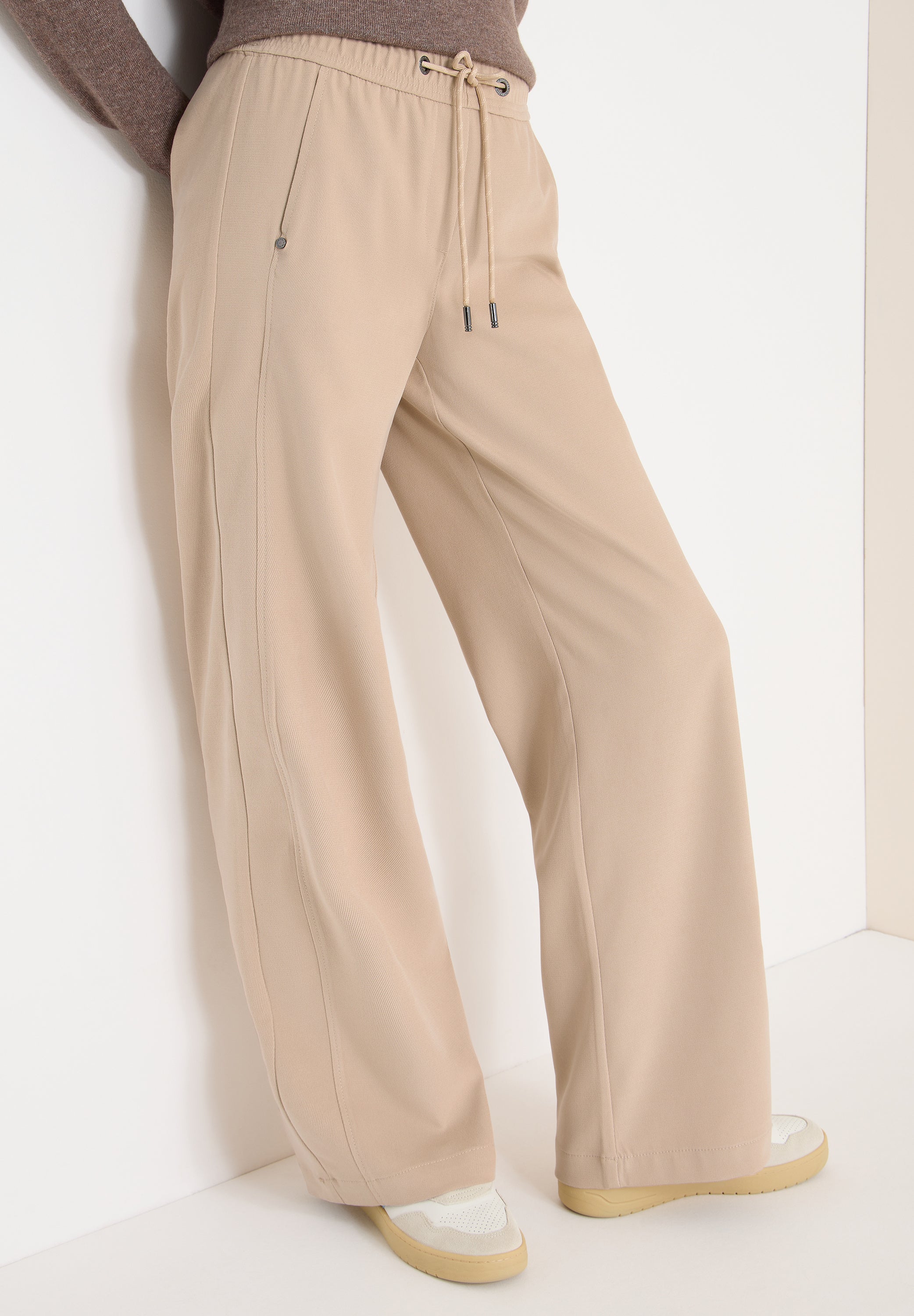 Wide Leg Twill Hose