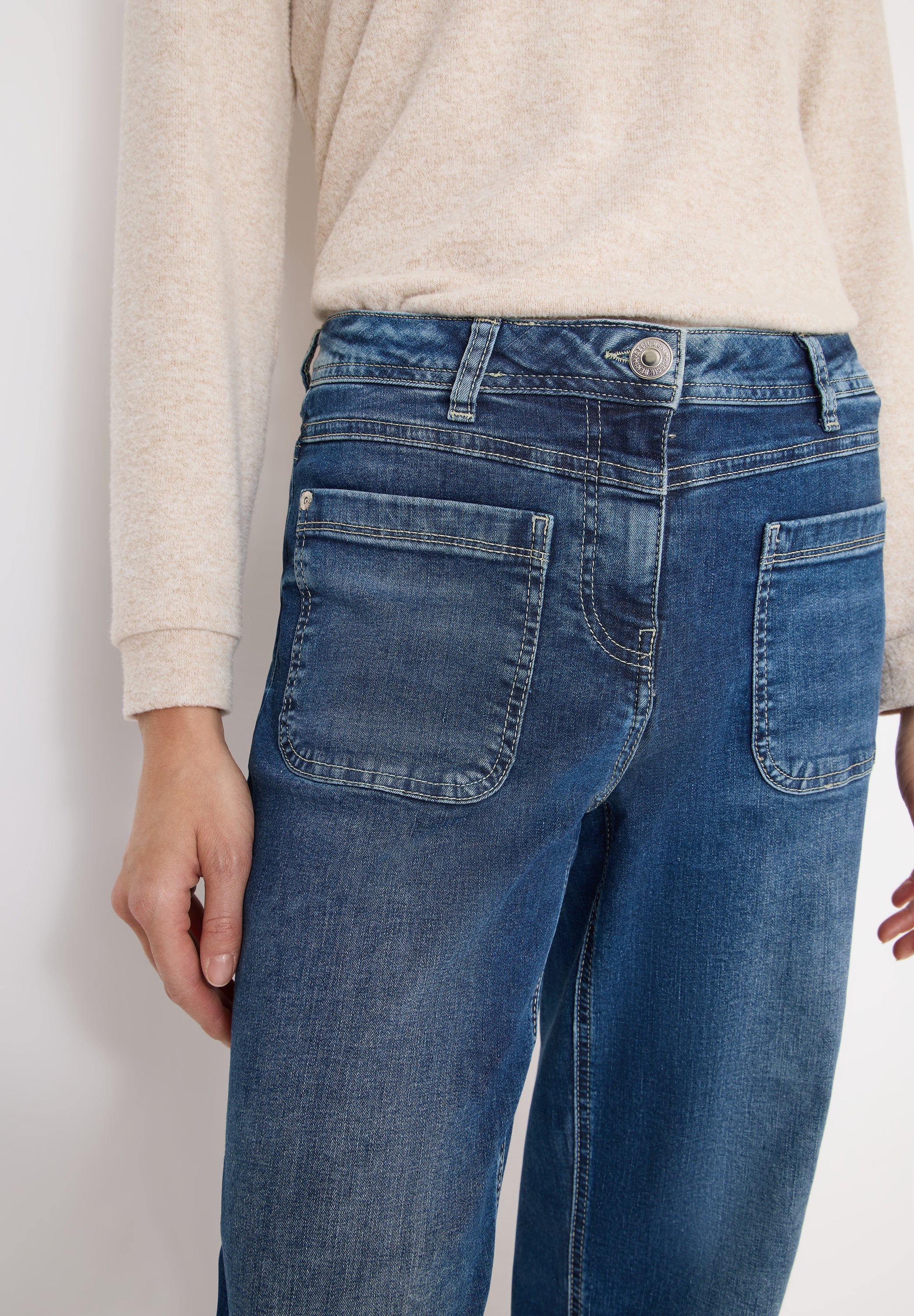 Wide Leg Patch Pocket Jeans