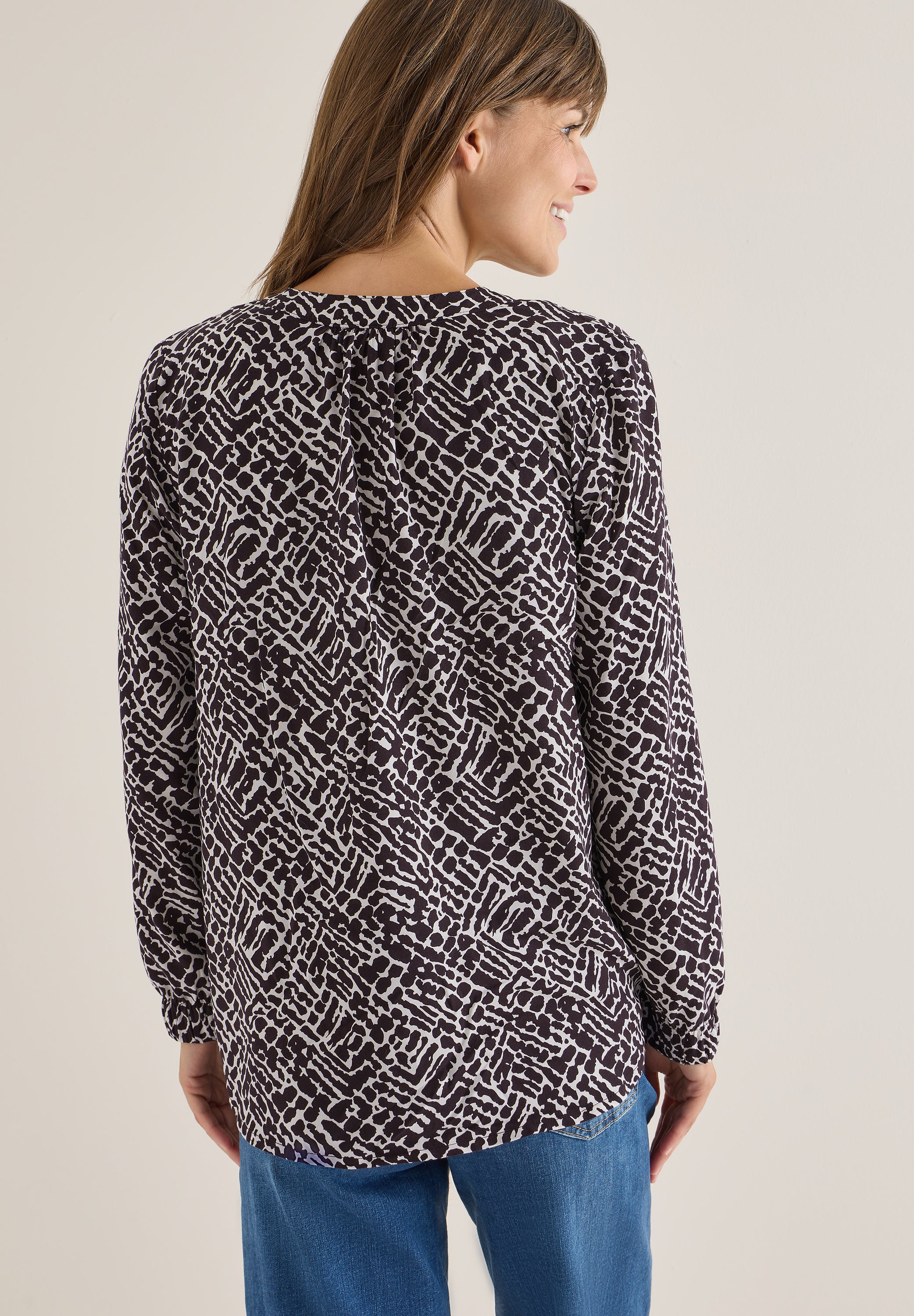 Gemusterte Bluse