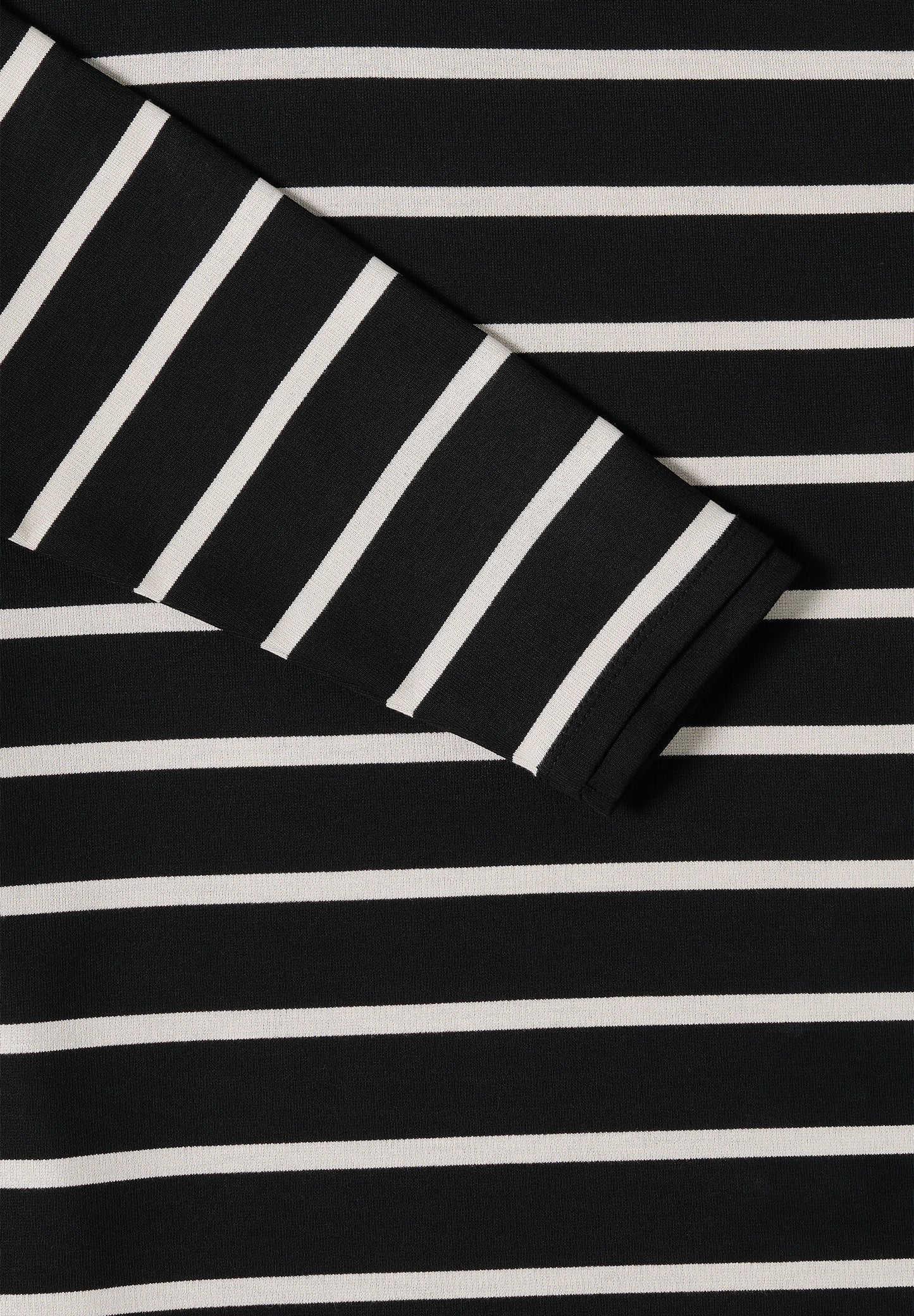 Gestreiftes Kapuzenshirt