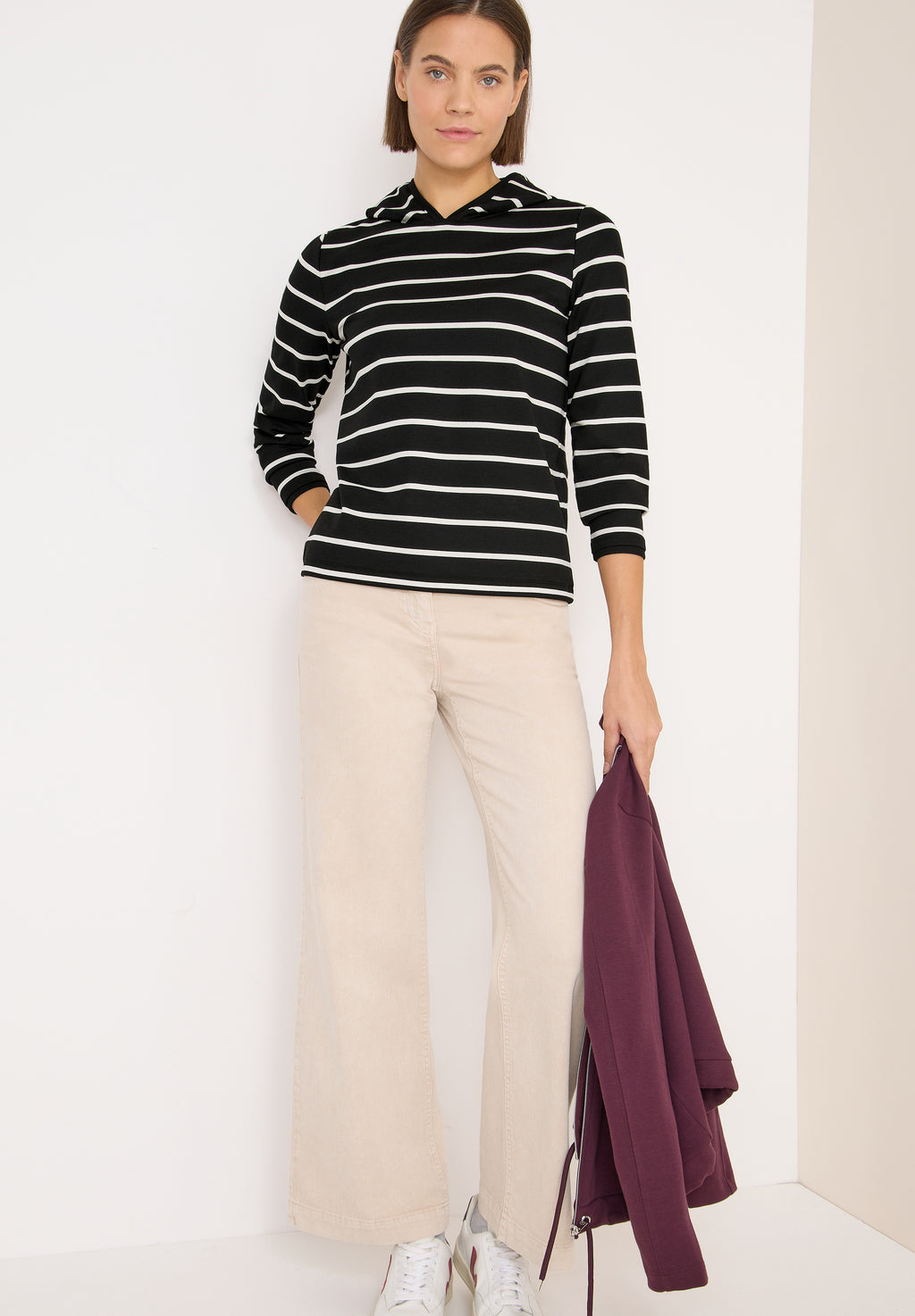 Gestreiftes Kapuzenshirt