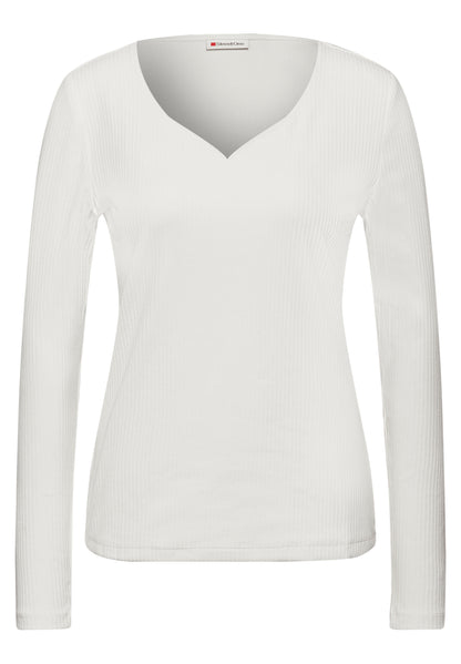 Shirt mit Herzausschnitt