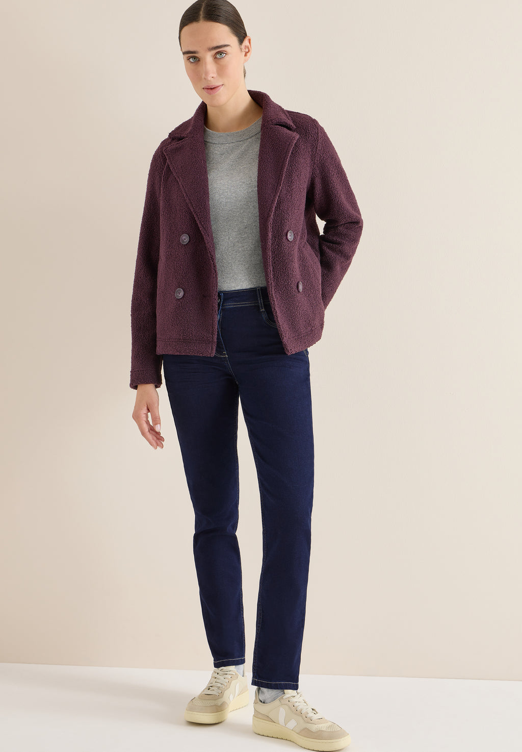 Rinsed Casual Fit Jeans