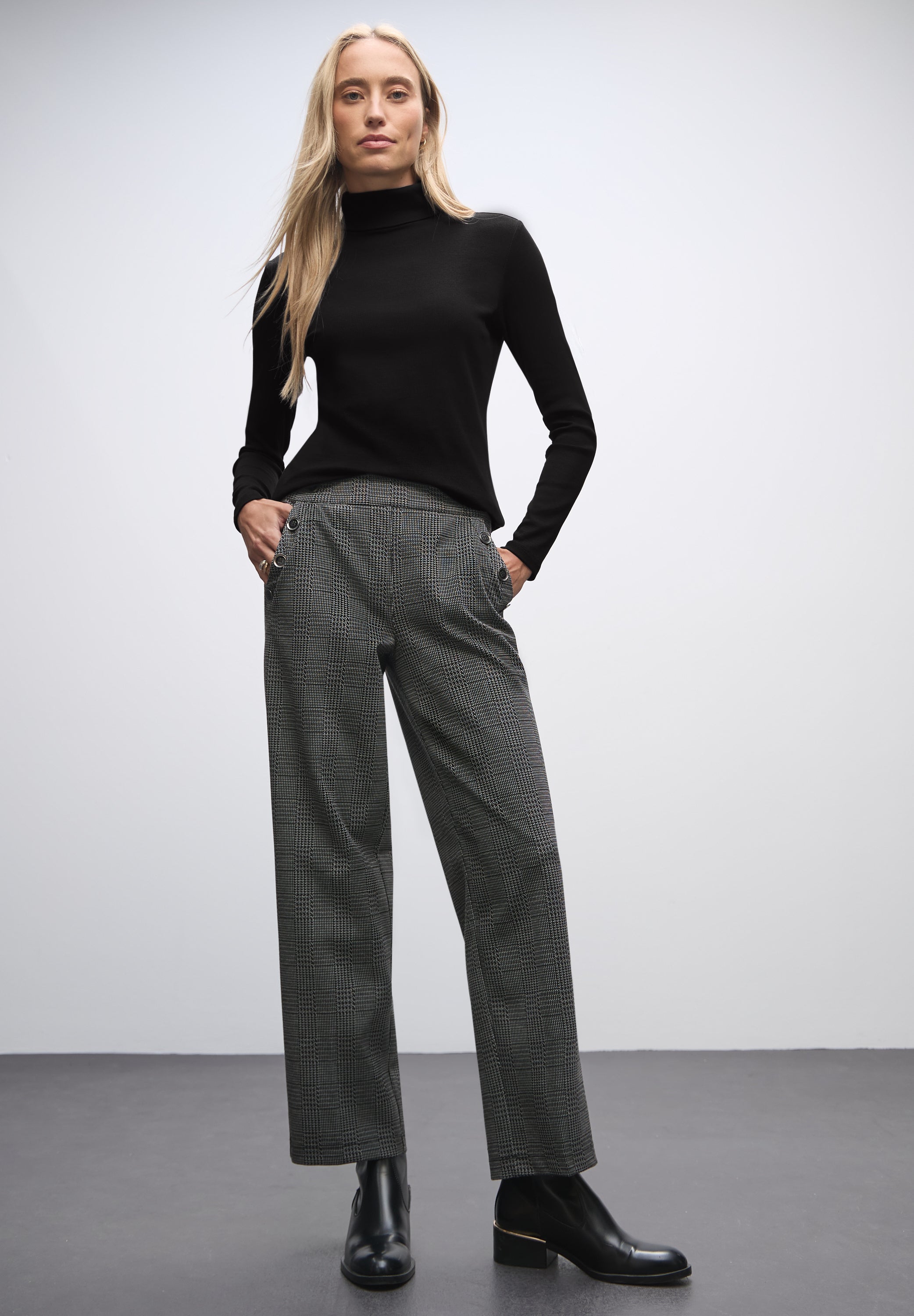 Basic Rollkragenshirt