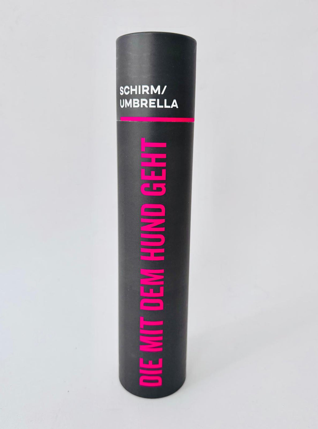 Regenschirm | Die mit dem Hund geht