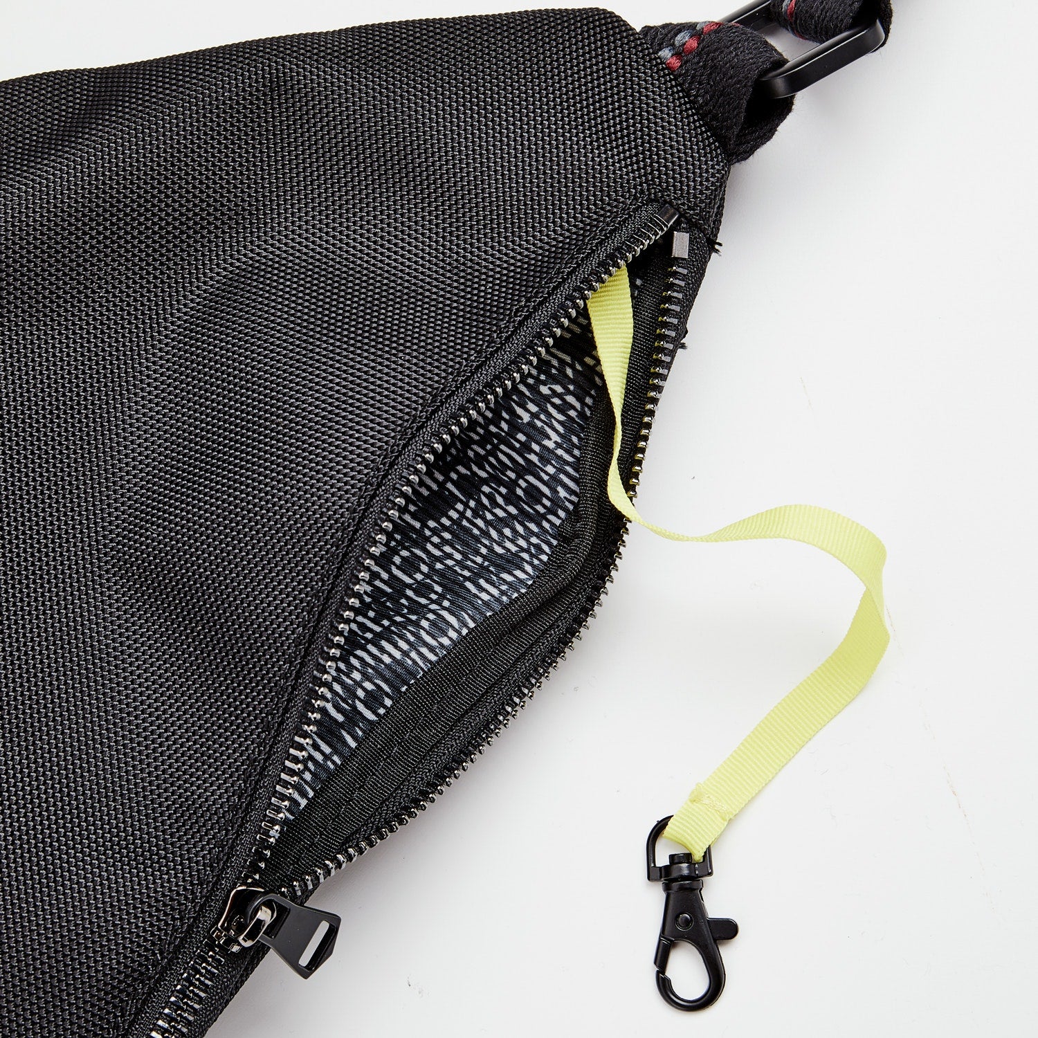 BAGS                              0