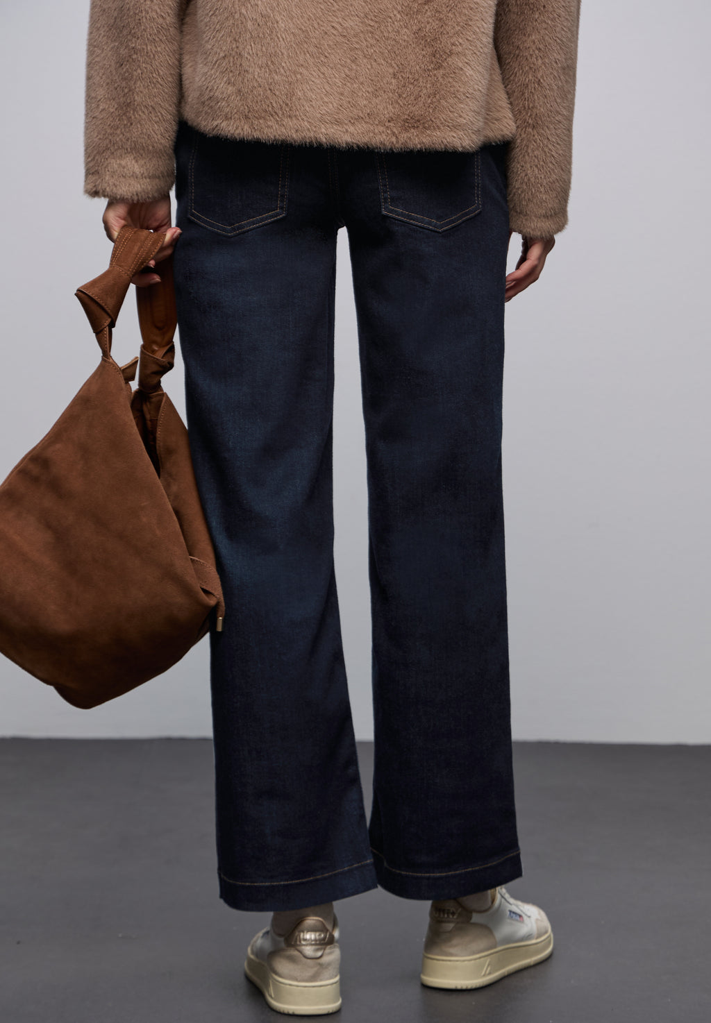 Rinsed Wide Leg Jeans