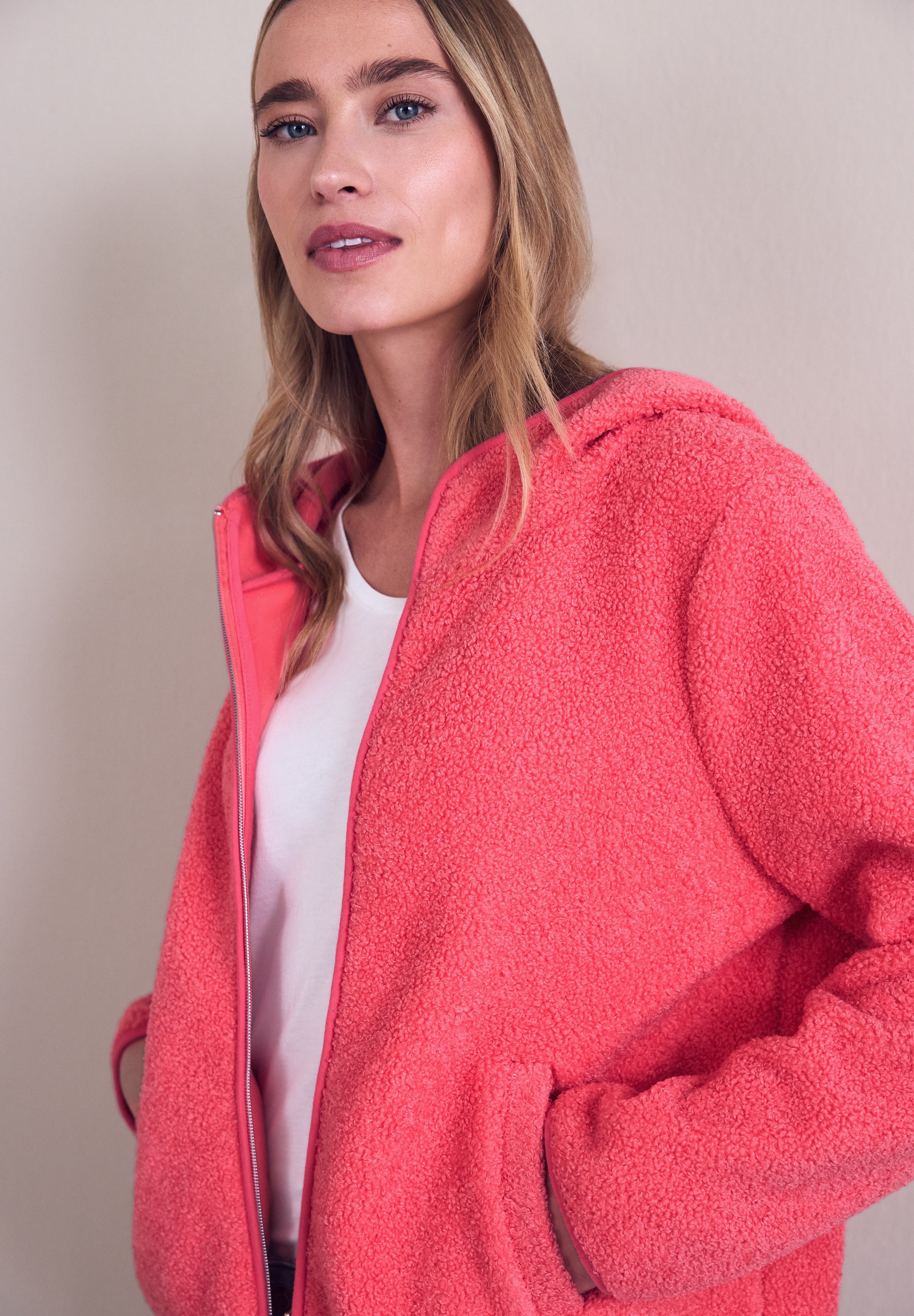 Teddy-Jacke mit Kapuze