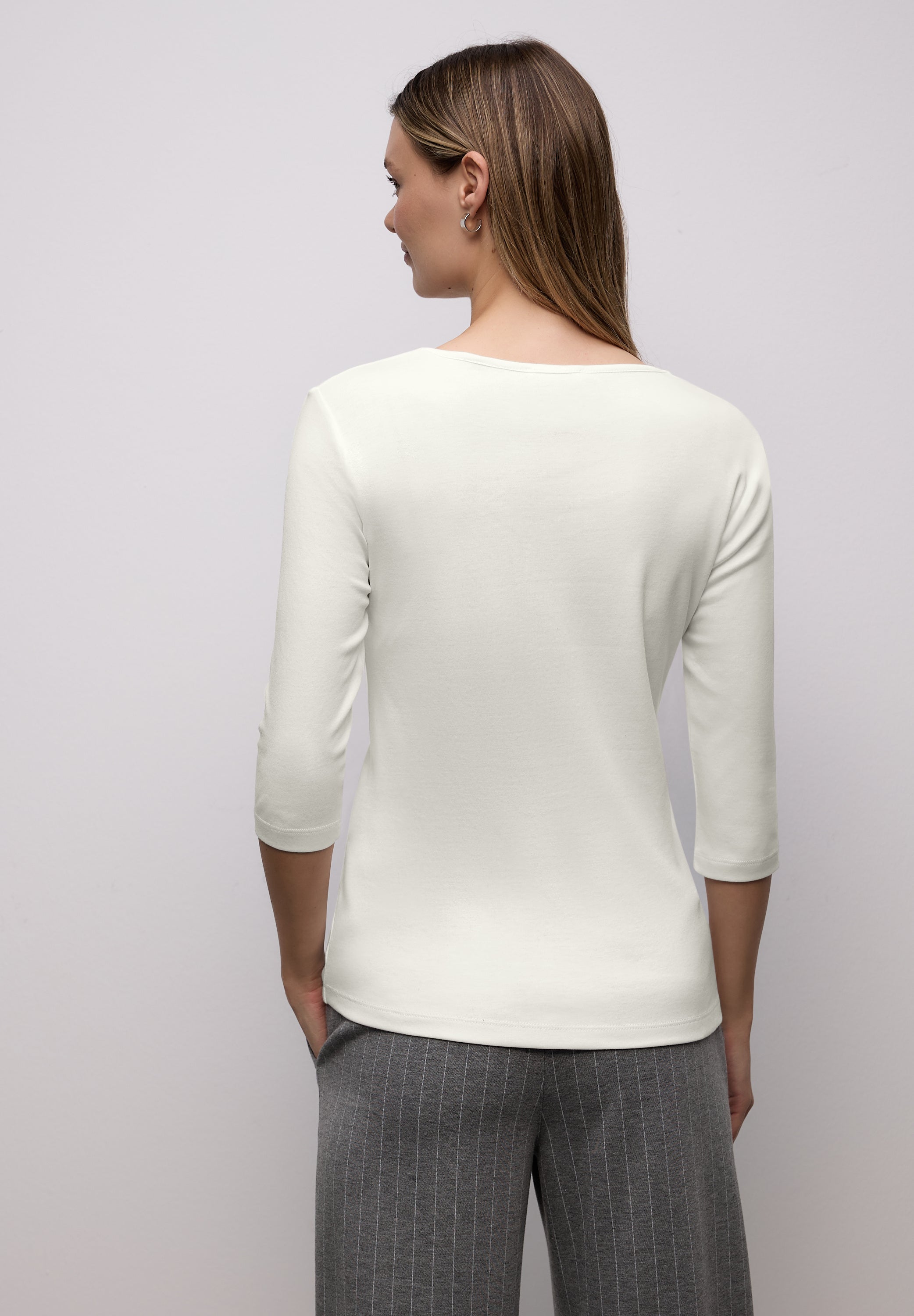 Shirt mit Herzausschnitt