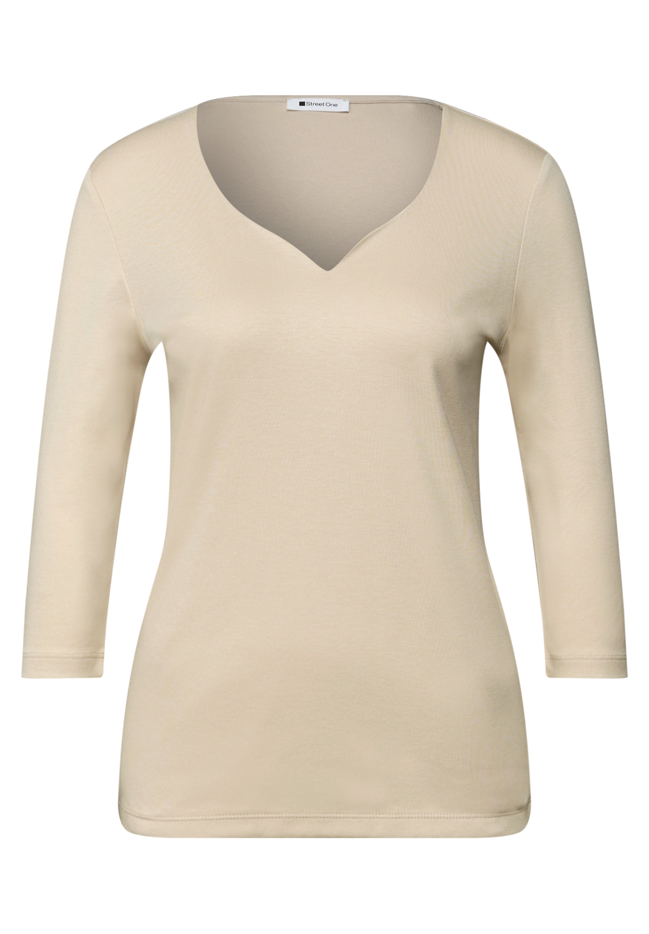 Shirt mit Herzausschnitt