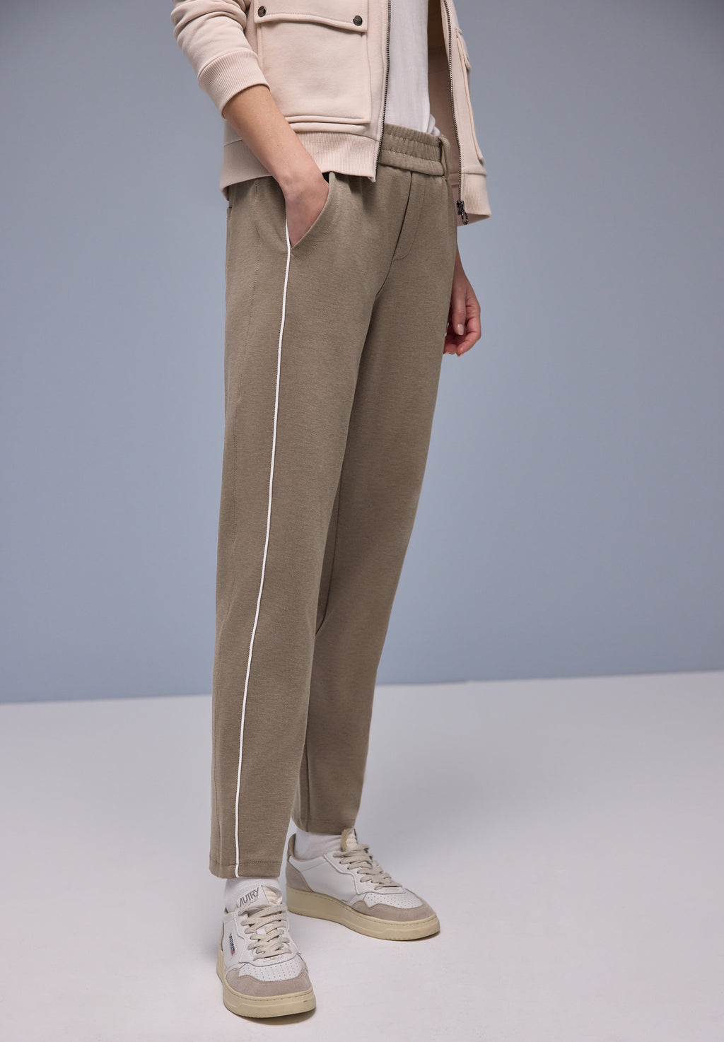 Slim Leg Hose