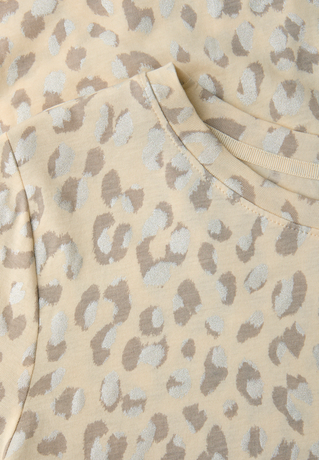 Leo-Shirt mit Foliendetails
