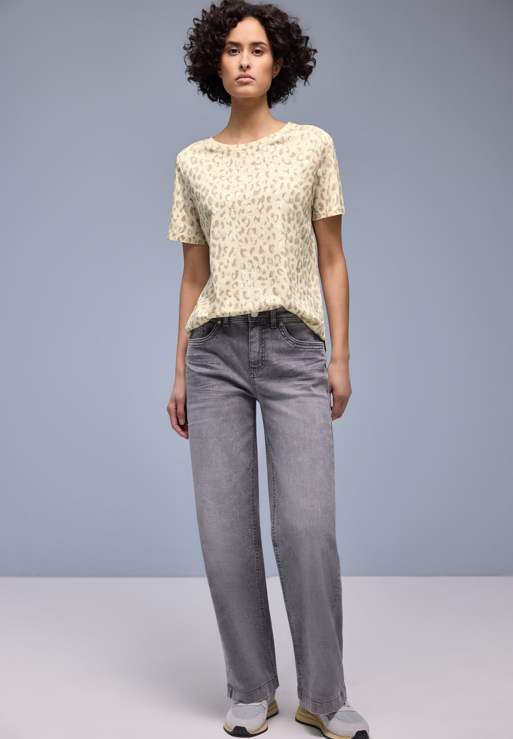 Leo-Shirt mit Foliendetails