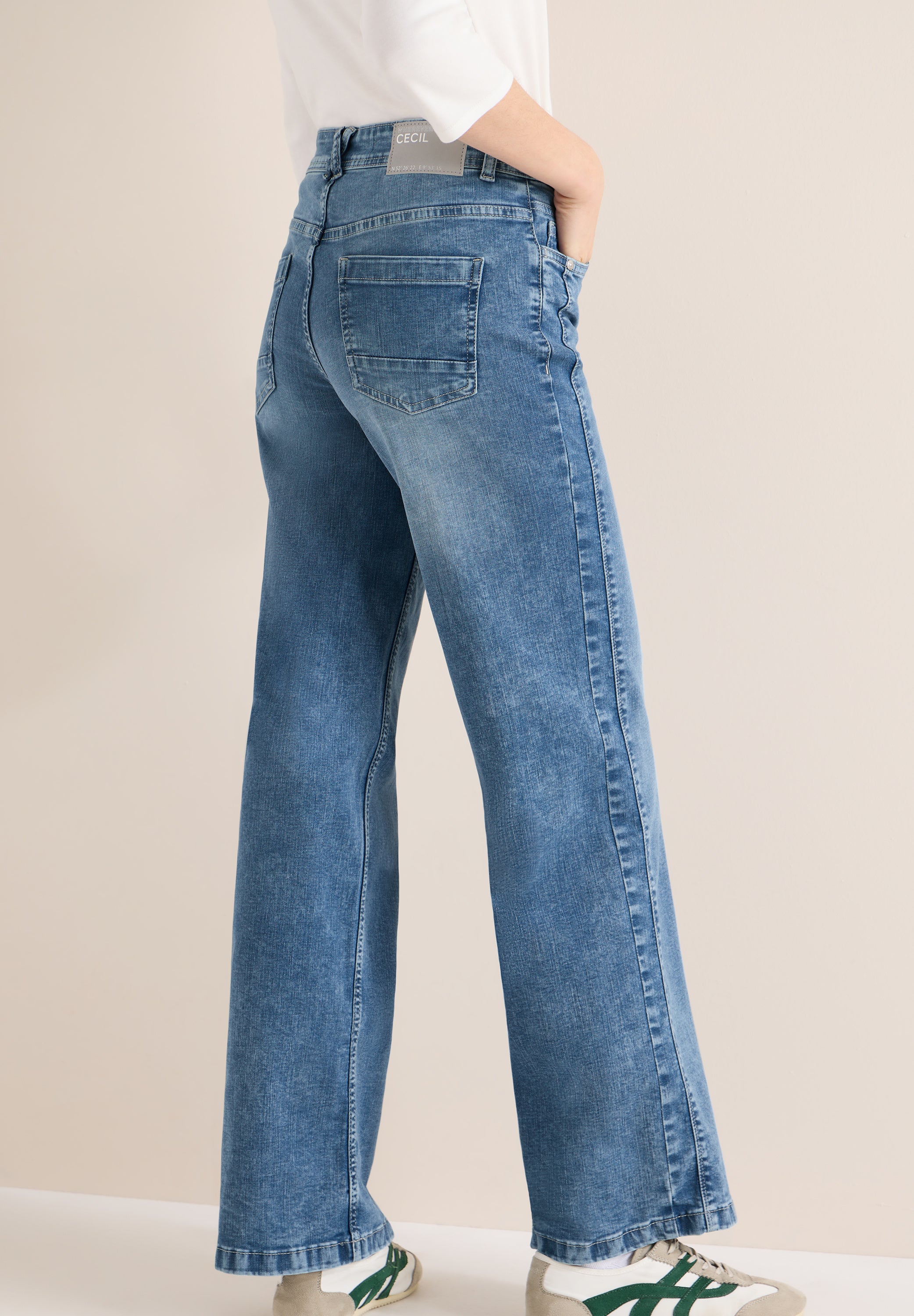 Wide Leg Jeans