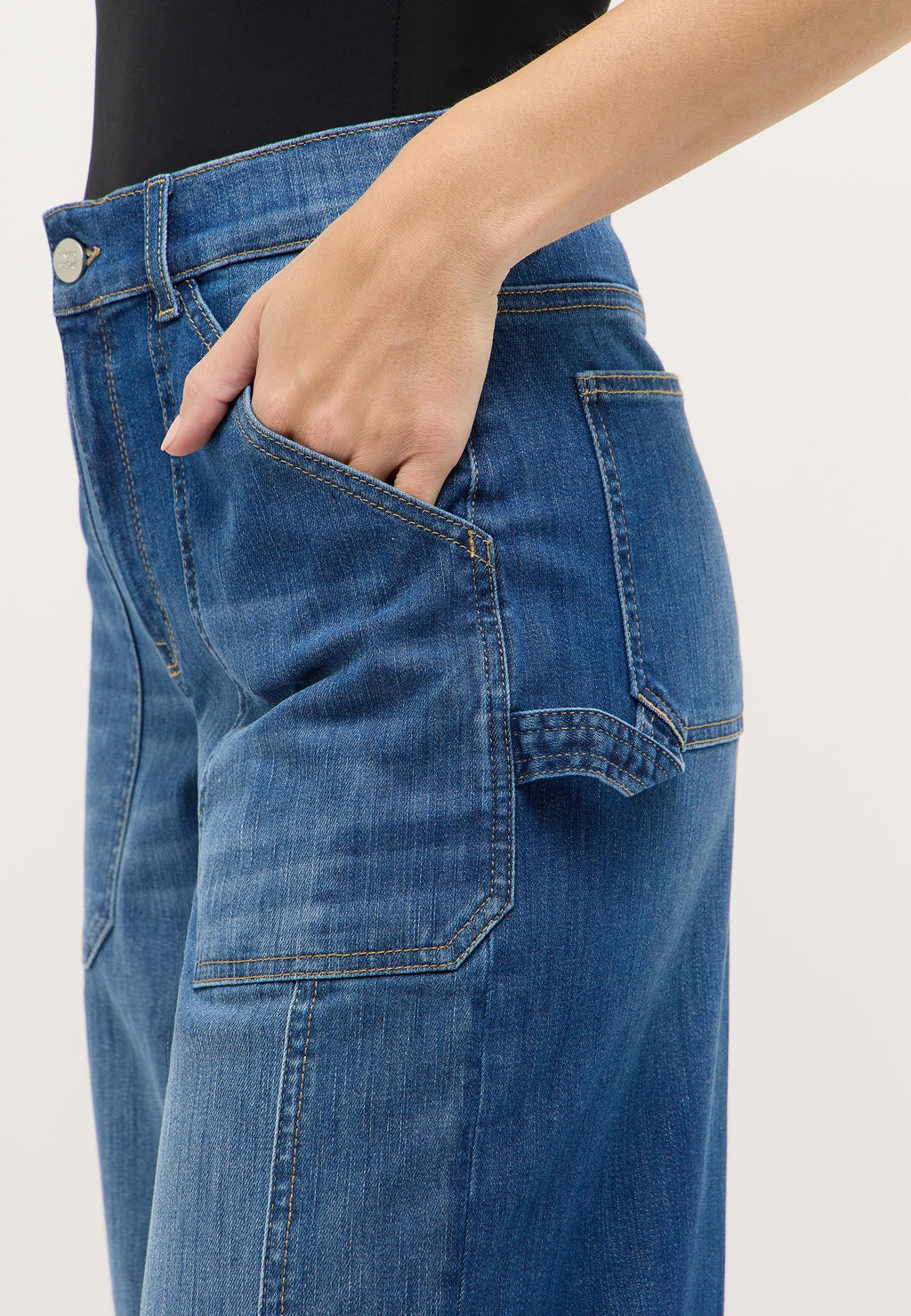 3502356-3358 LIVA URBAN