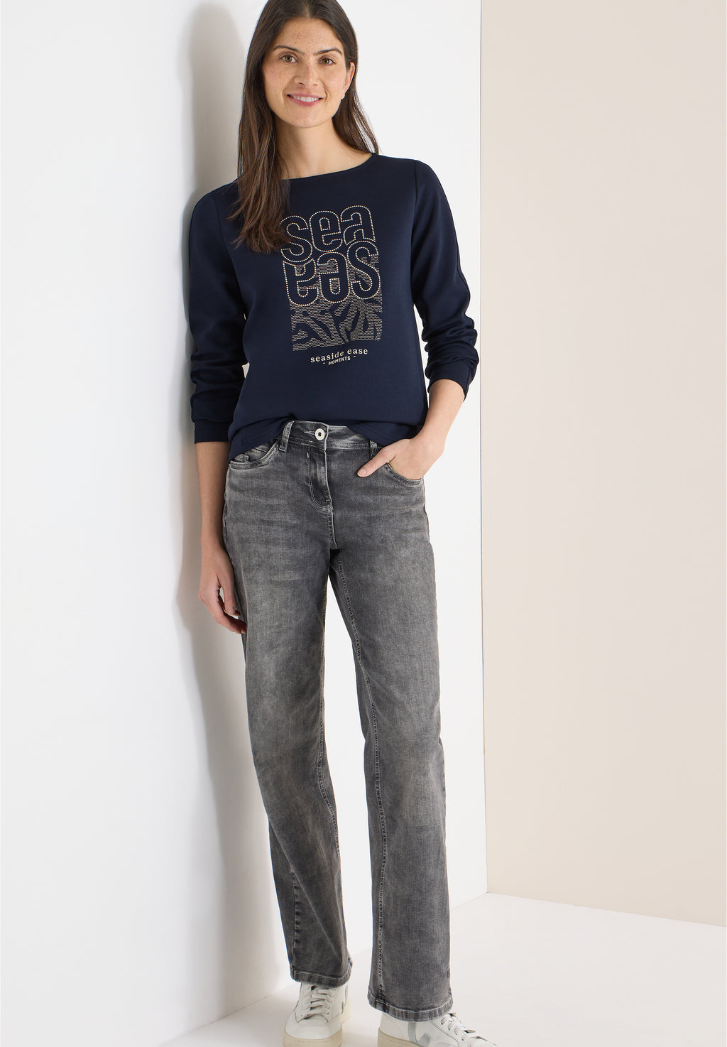 Shirt mit Stickerei