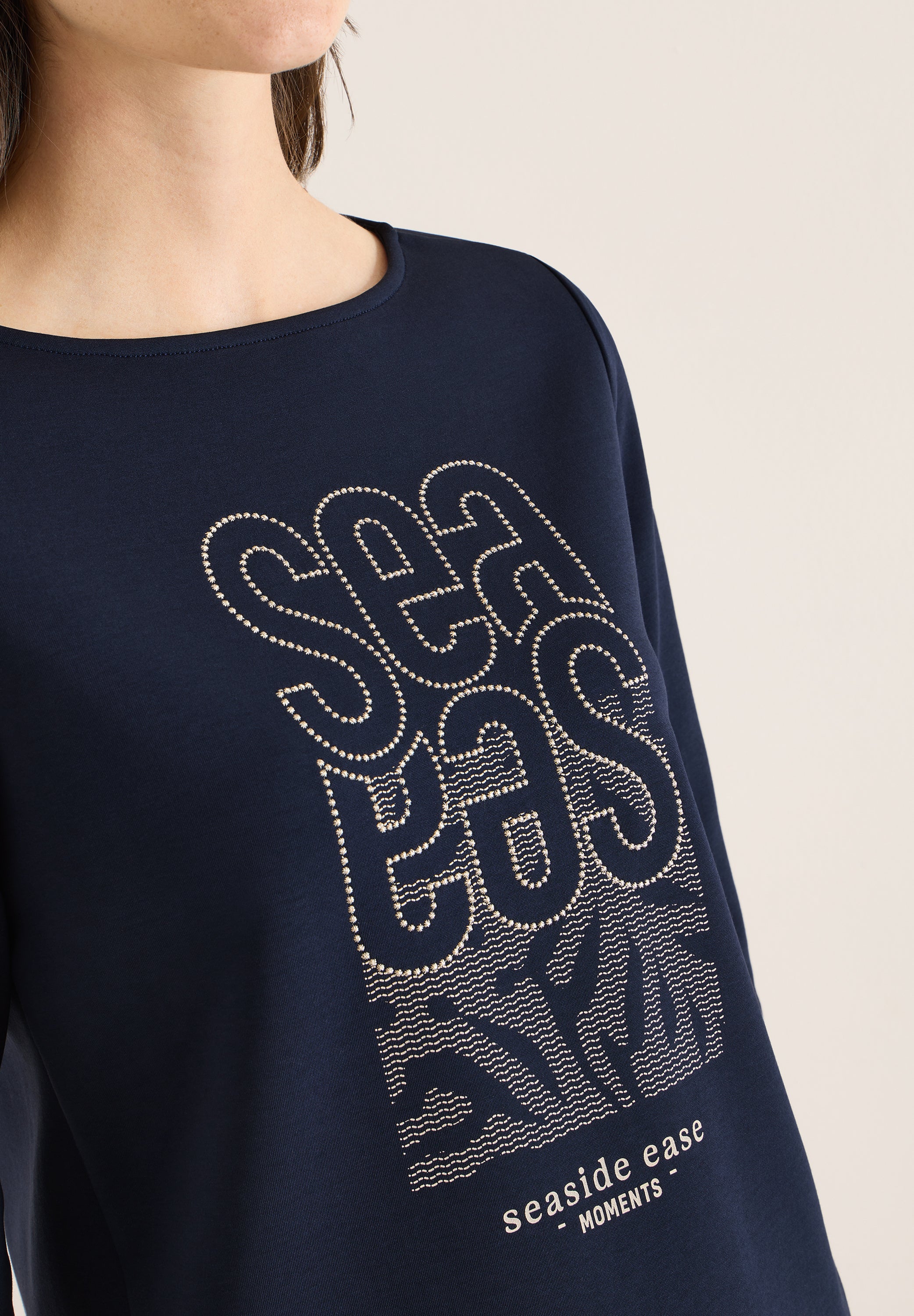 Shirt mit Stickerei