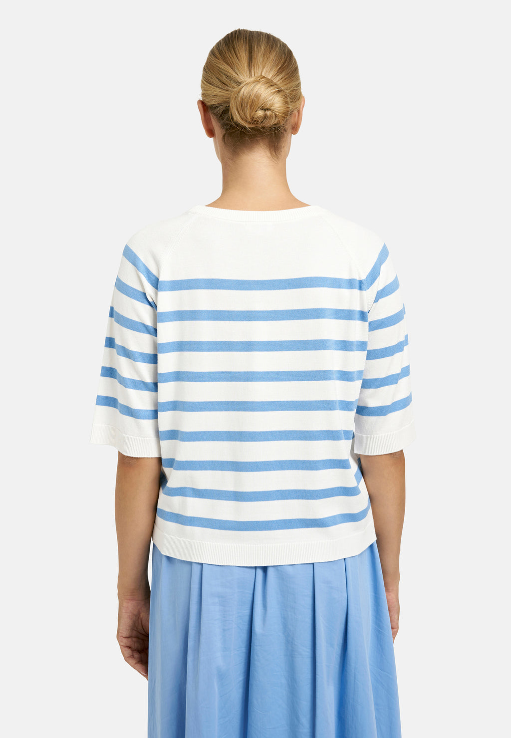 oversize pullover with 1/2 raglan sleeves