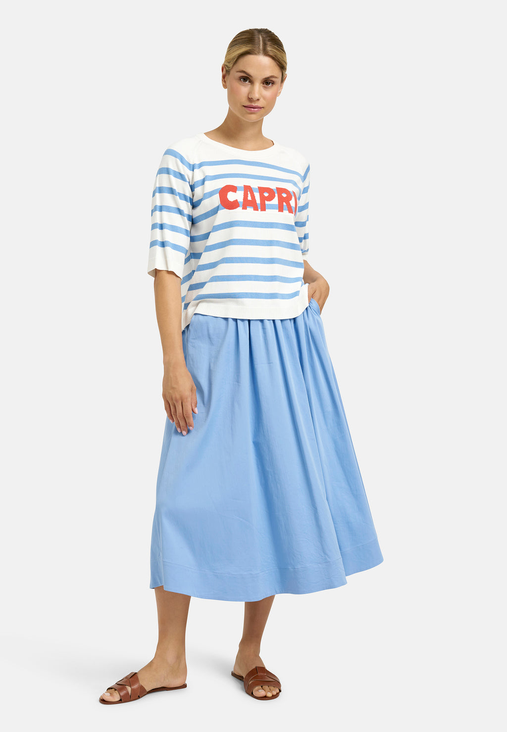 oversize pullover with 1/2 raglan sleeves