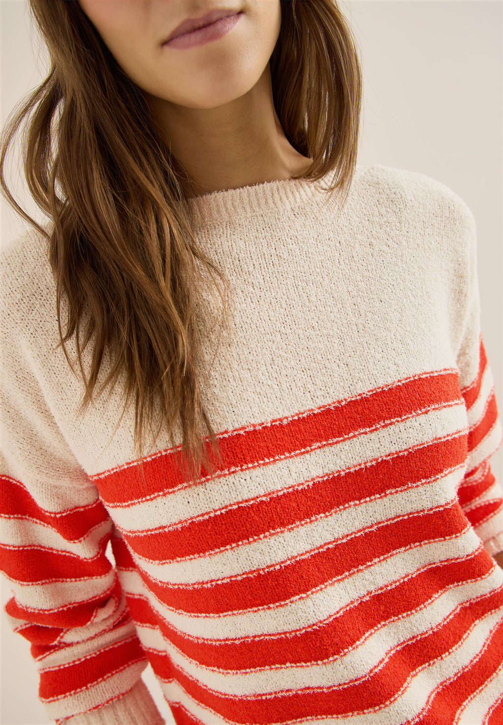 Gestreifter Bouclé Pullover