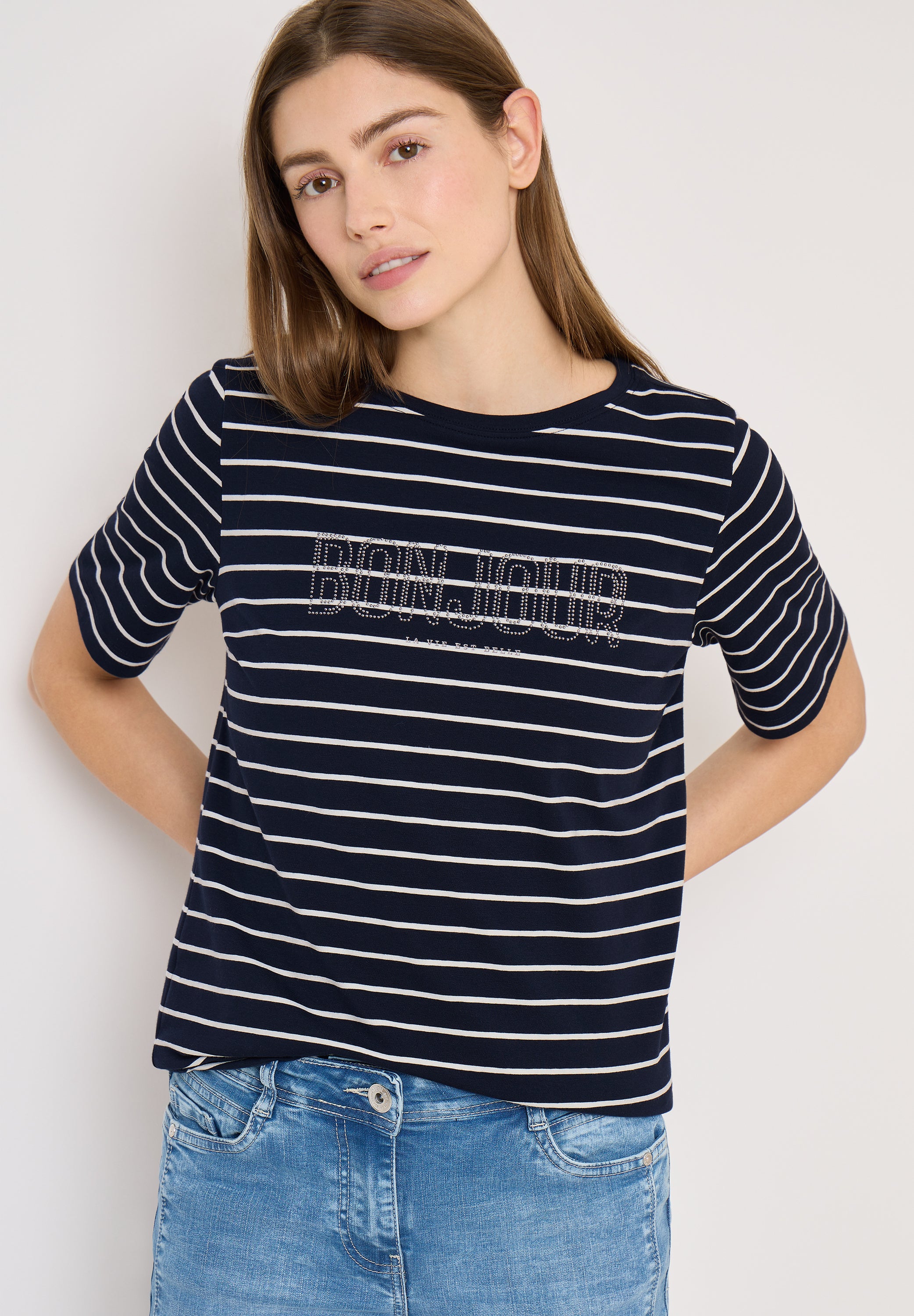T-Shirt mit Schmuckstein Wording