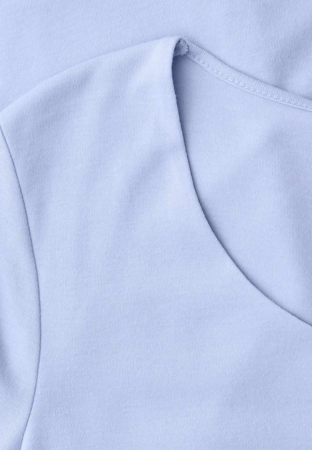 Basic T-Shirt mit Herzausschnitt