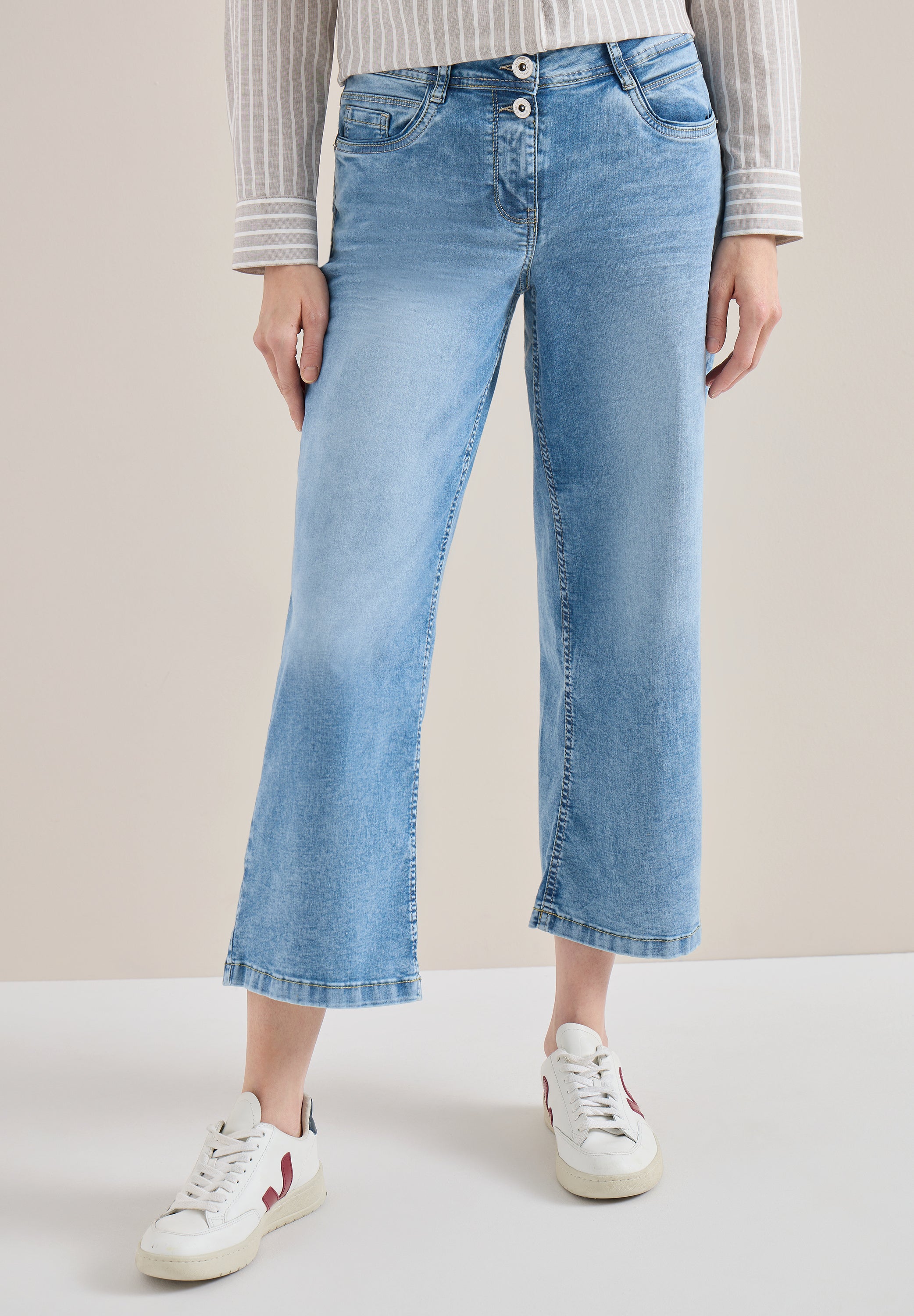 High Waist Wide Leg Jeans im Loose Fit