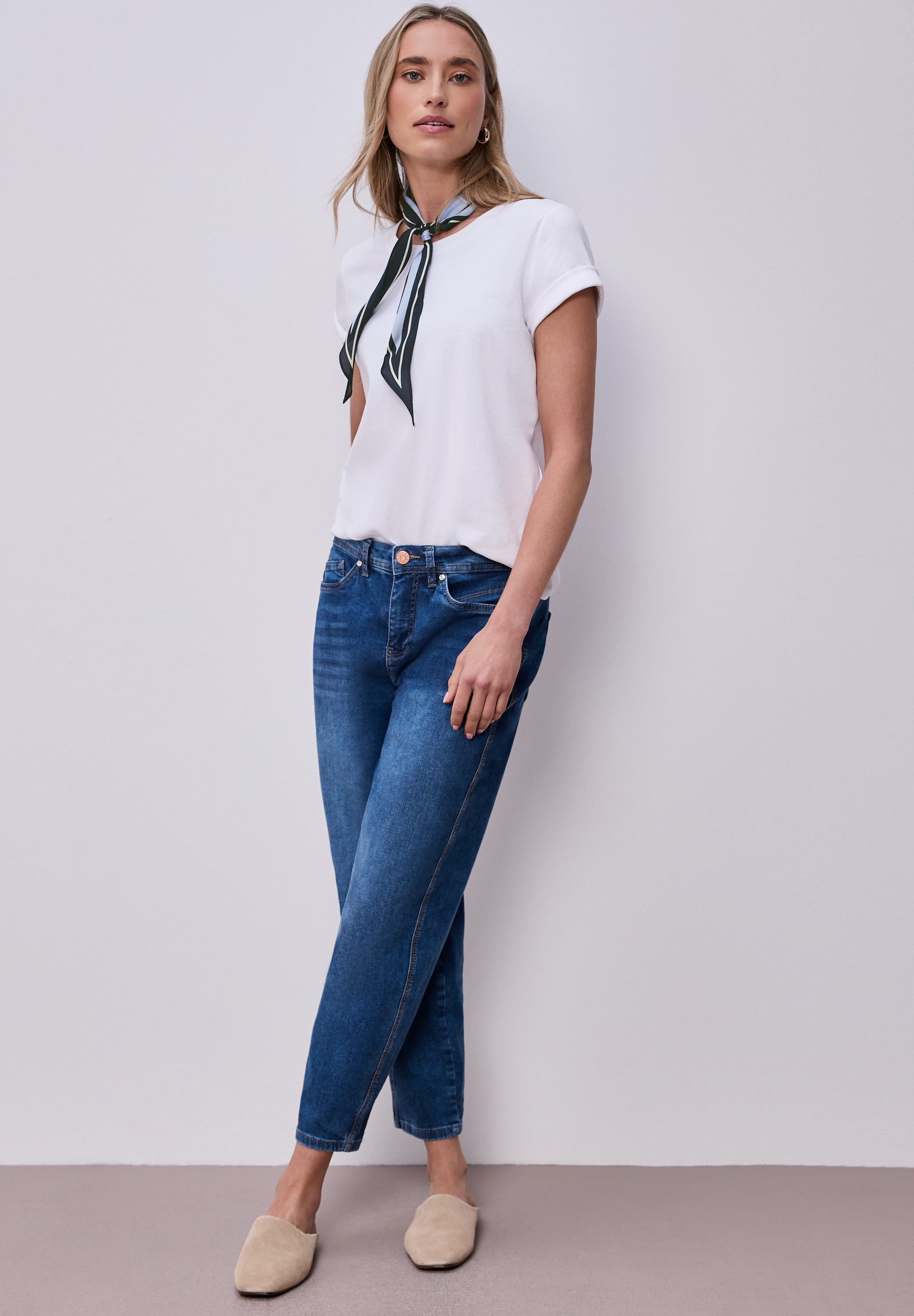 Nickituch in Diamantform mit Wording