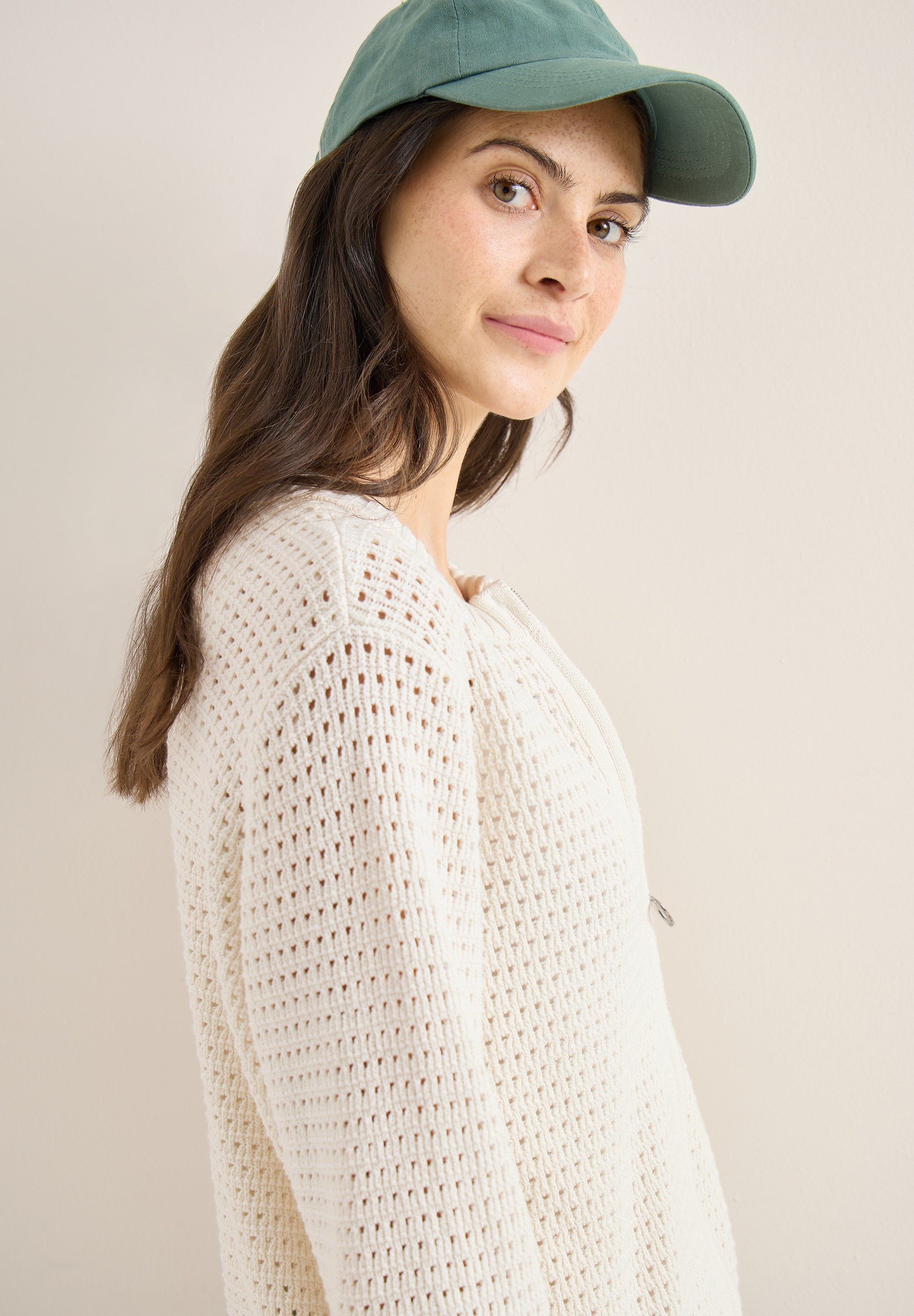 Langarm Cardigan in Crochet-Optik