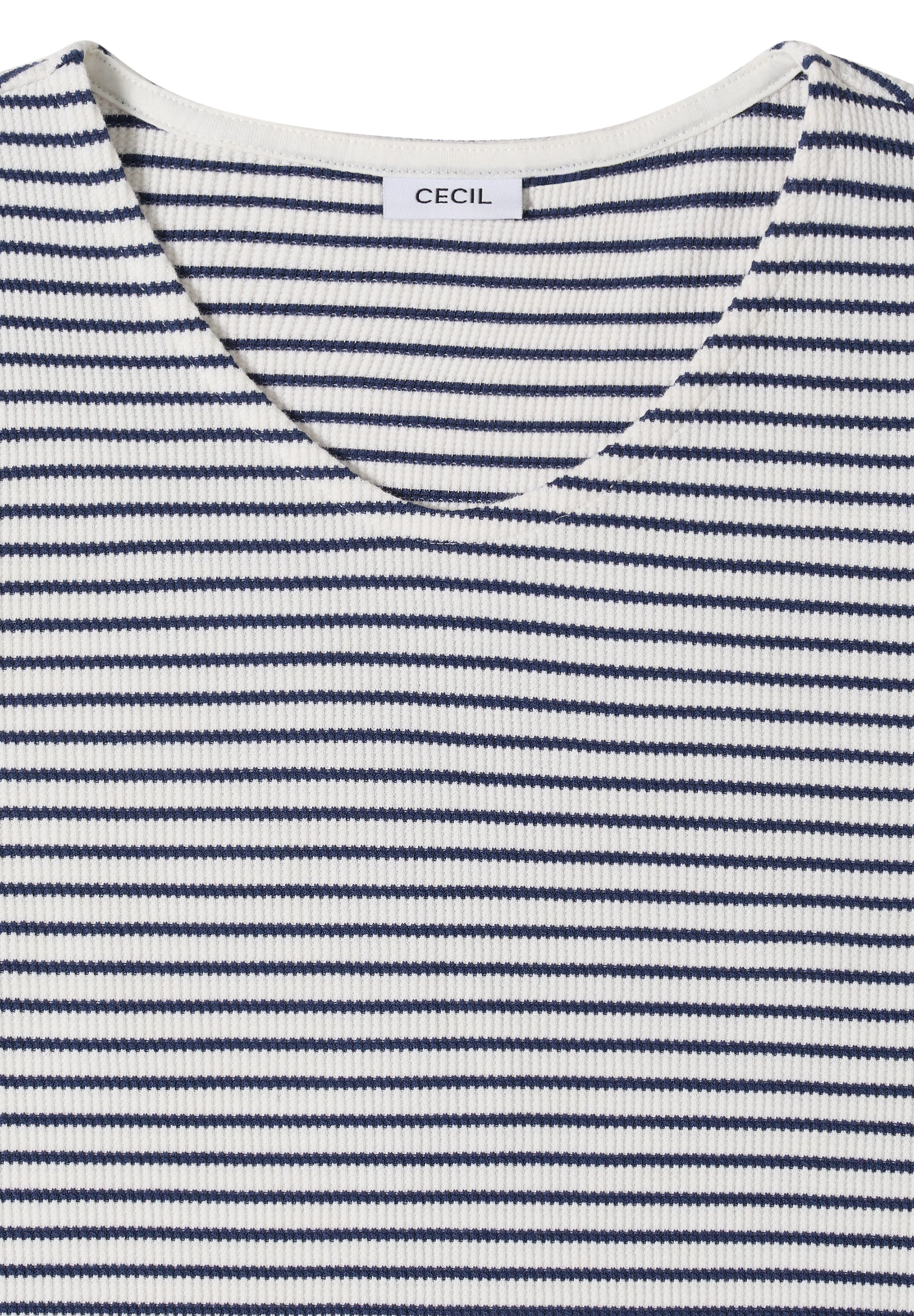 T-Shirt mit gerundetem V-Ausschnitt