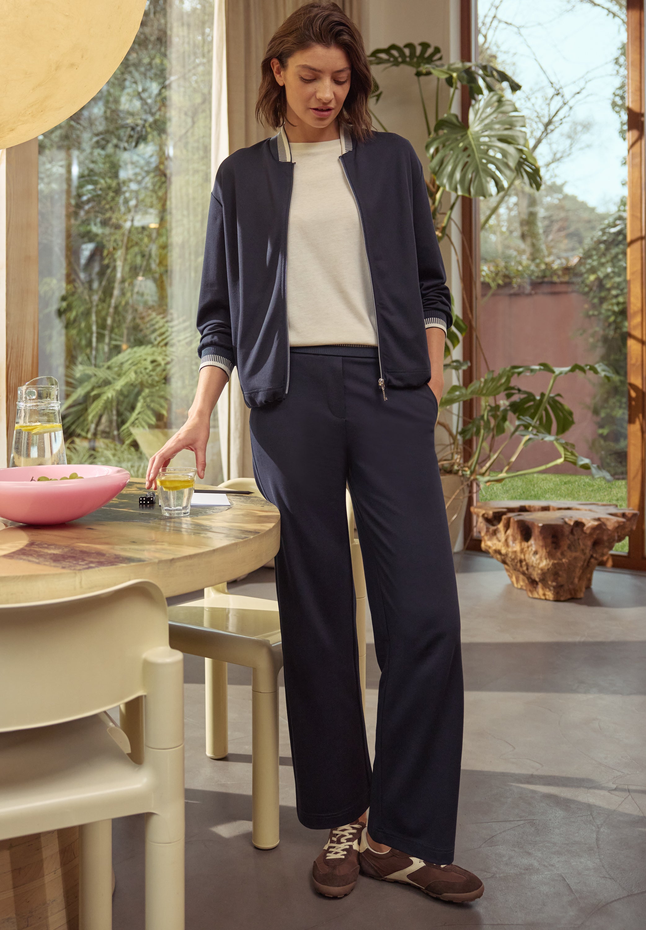 Blouson aus Jersey mit Knontrastdetails