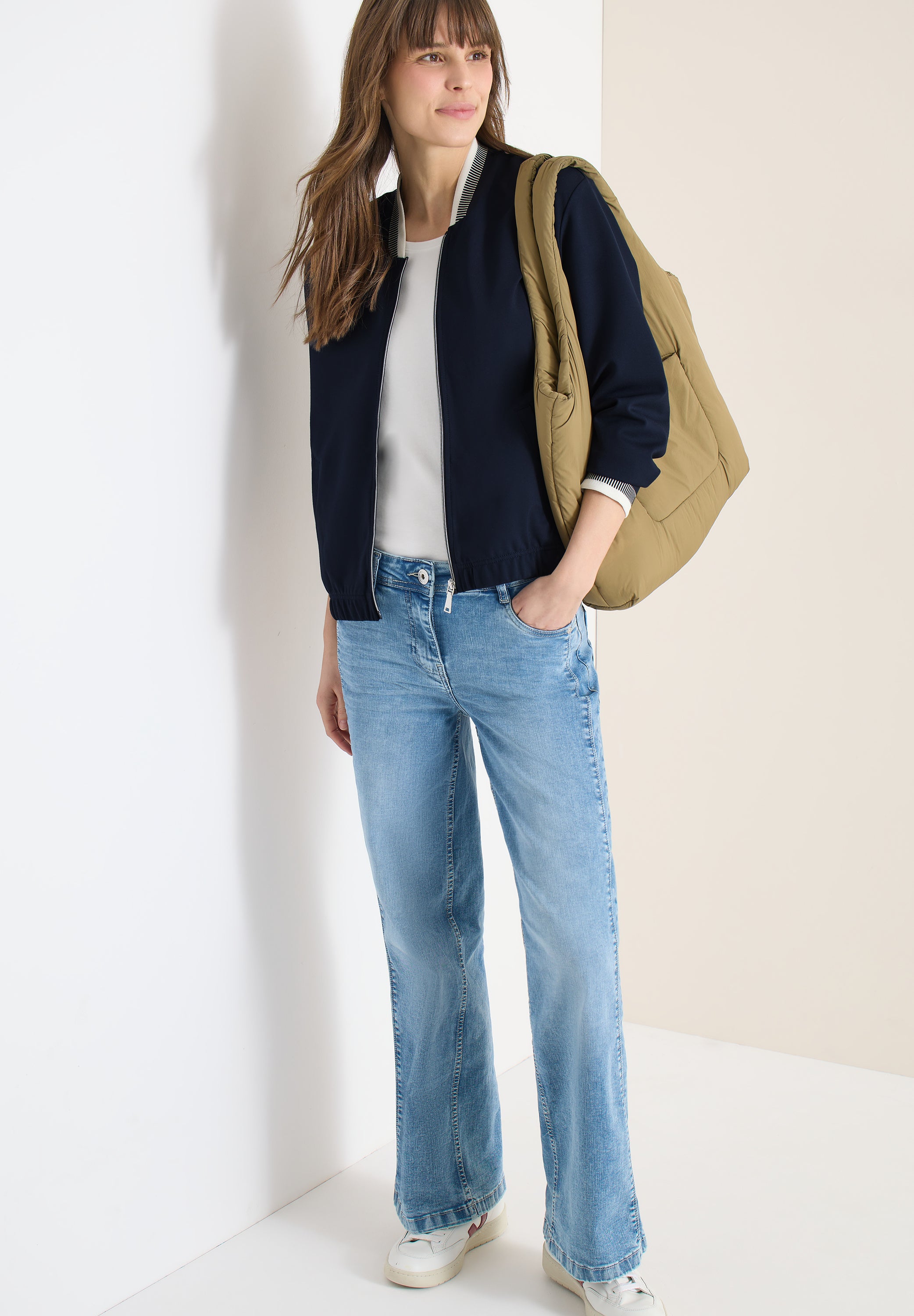 Blouson aus Jersey mit Knontrastdetails