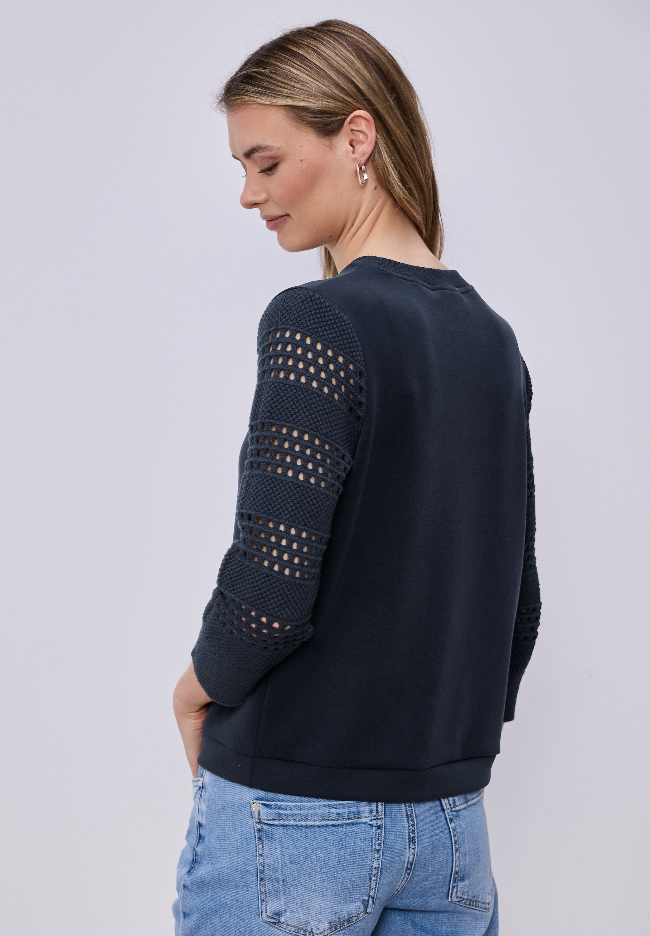 Shirt mit Lochmuster-Ärmeln