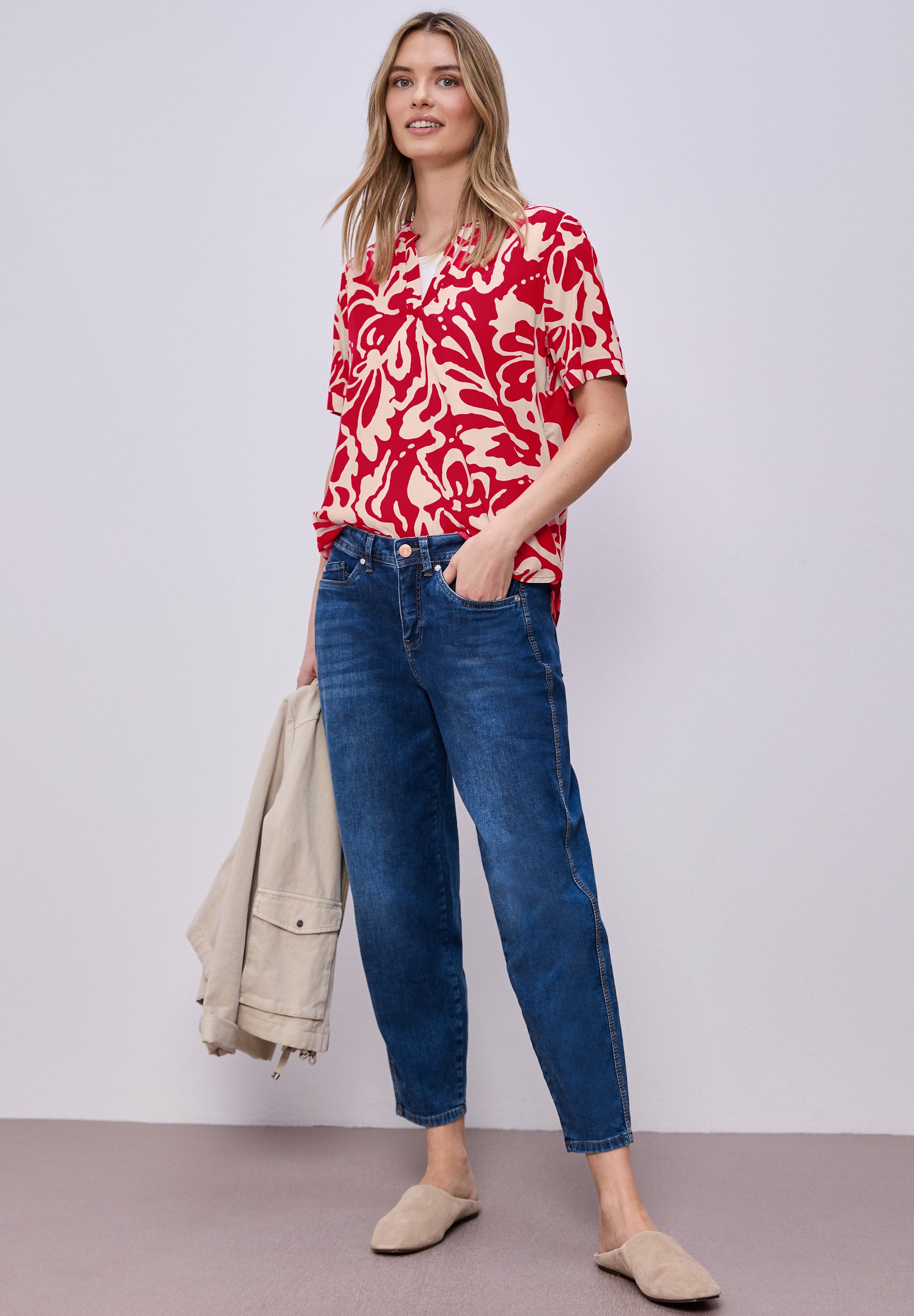 Kurzarm Bluse mit floralem Muster