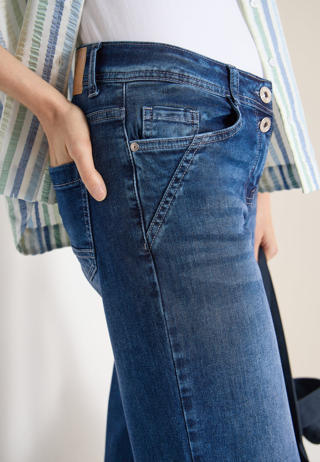 High Waist Wide Leg Jeans im Loose Fit