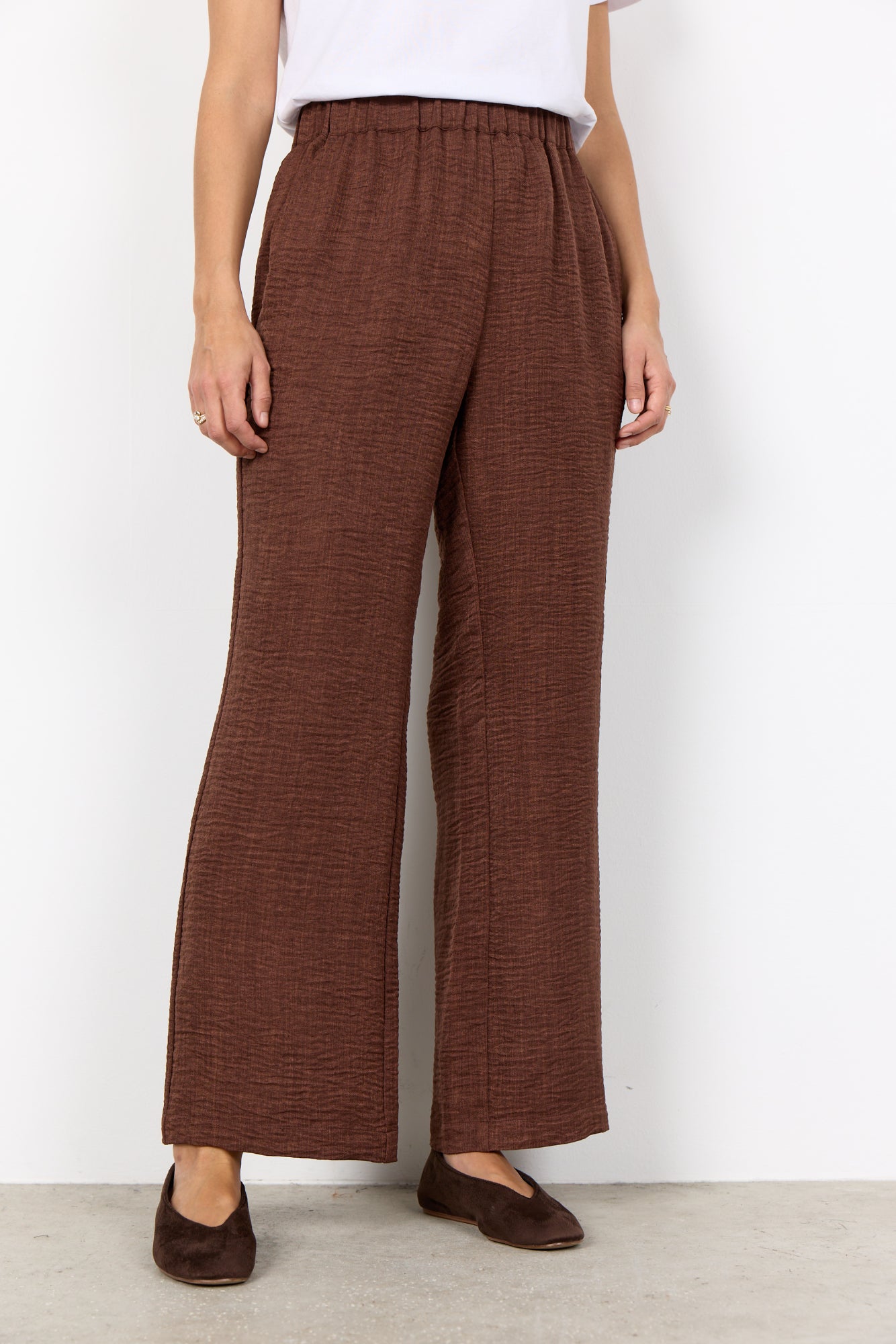 Hose | CHARISSA