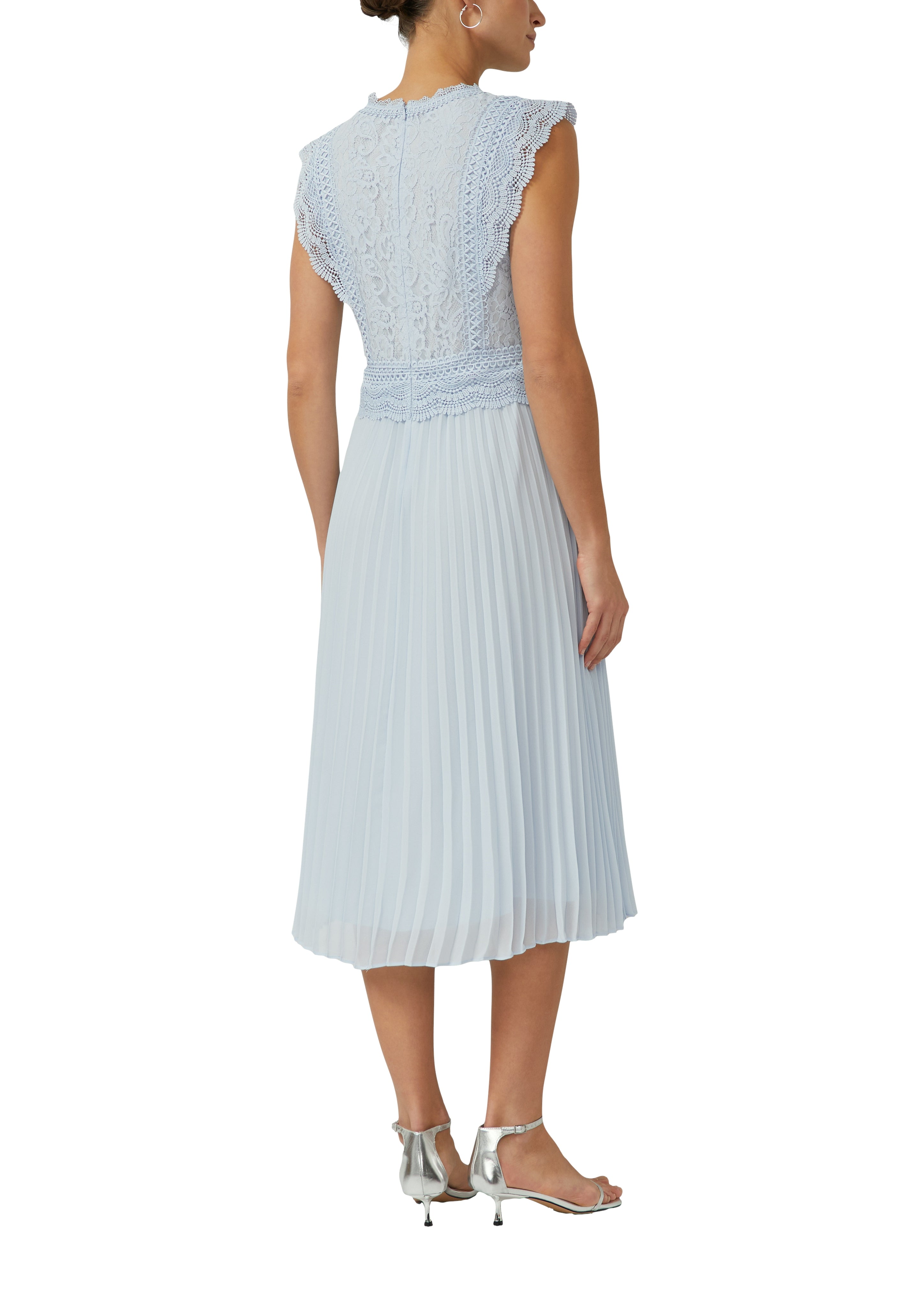 Kleid