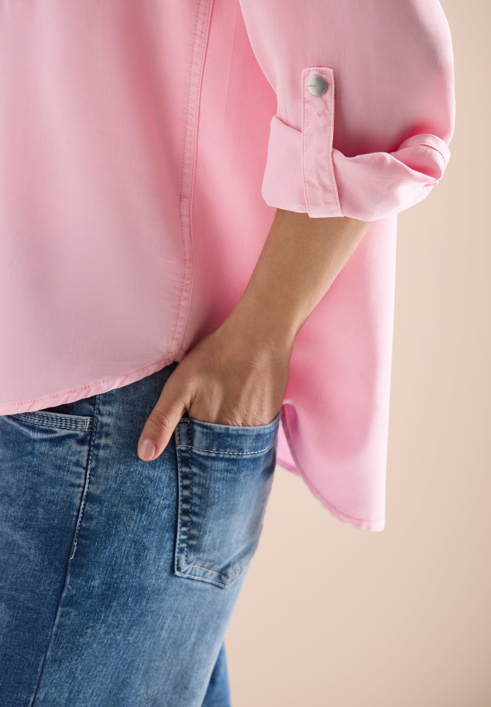 Bluse mit Hemdkragen und Turn-Up