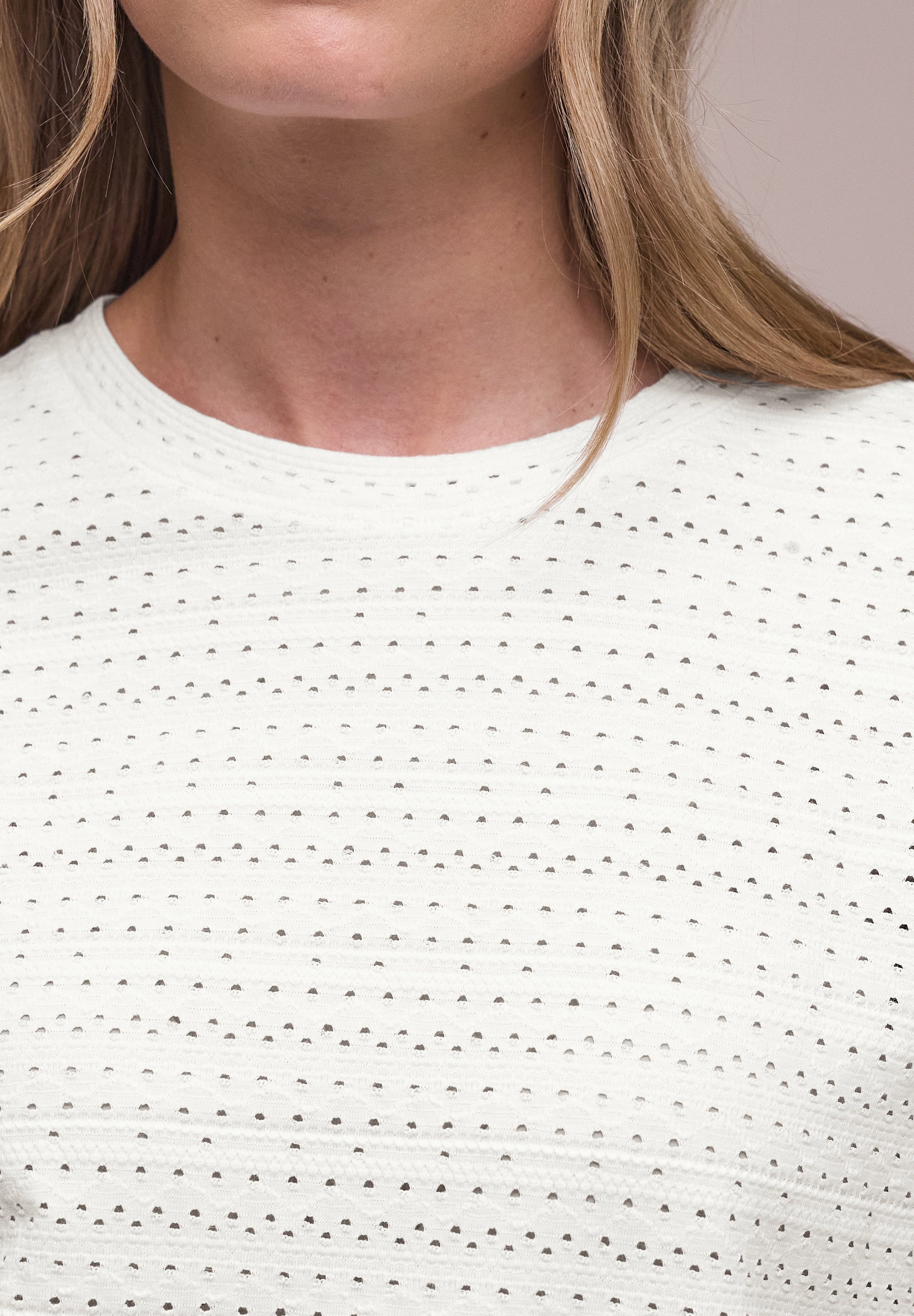 Kurzarm Shirt mit Rundhals aus Spitze