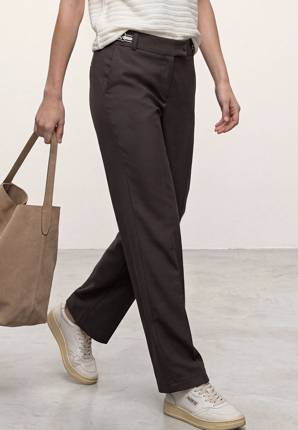 Straight Leg Hose mit Gürteldetails