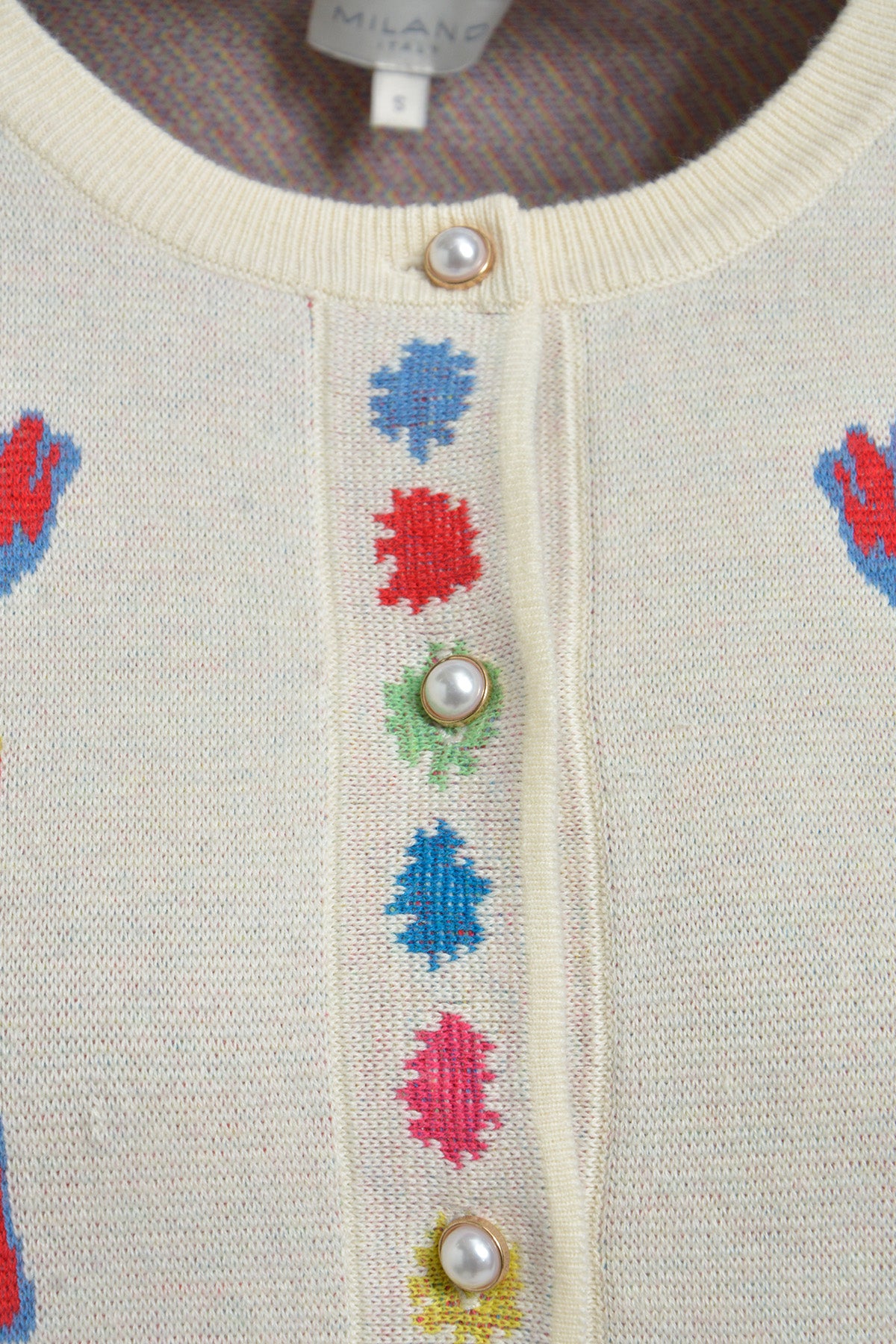 roundneck cardigan w placket + 1/2 sleeve
